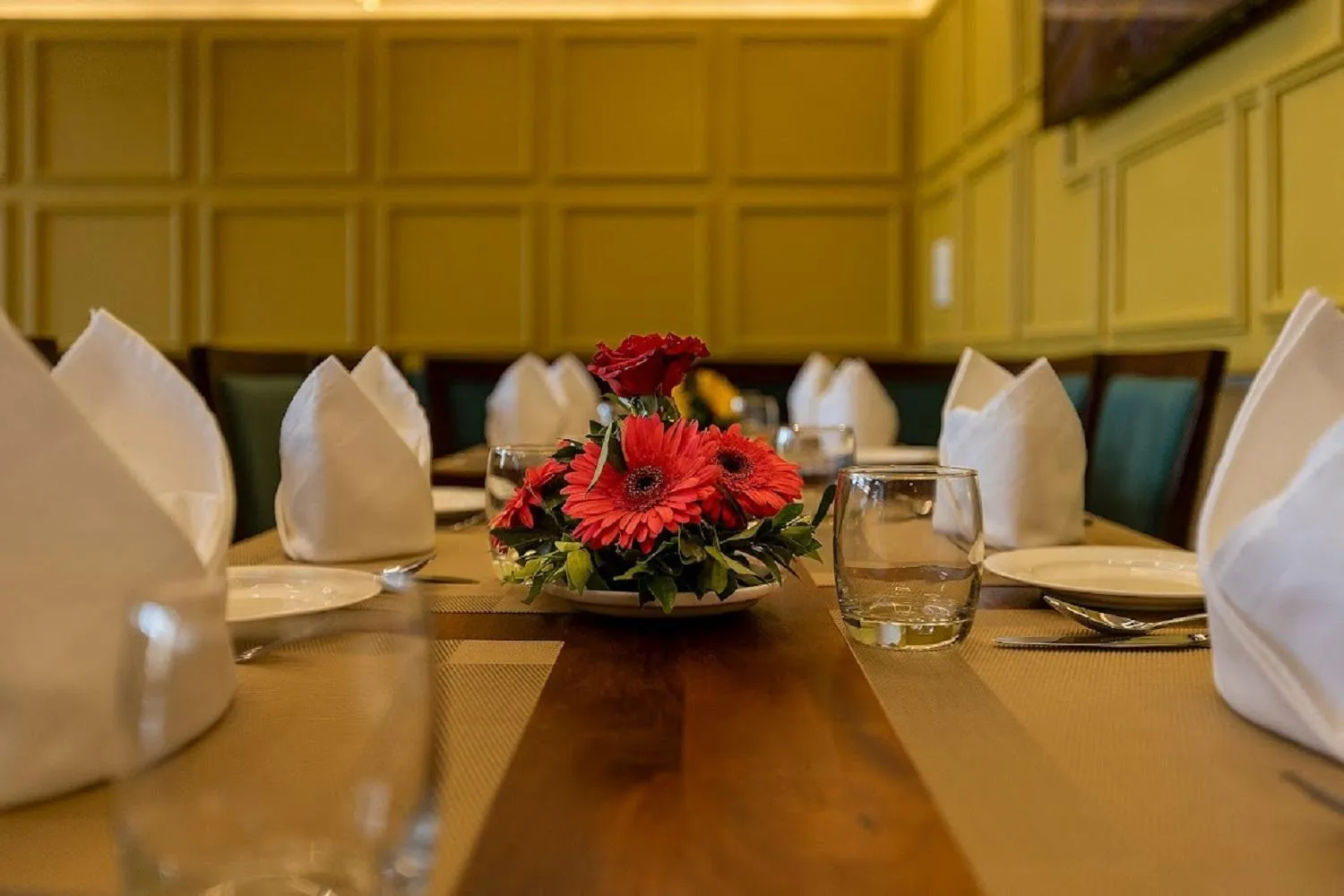 Dining area in Mertiya Residency