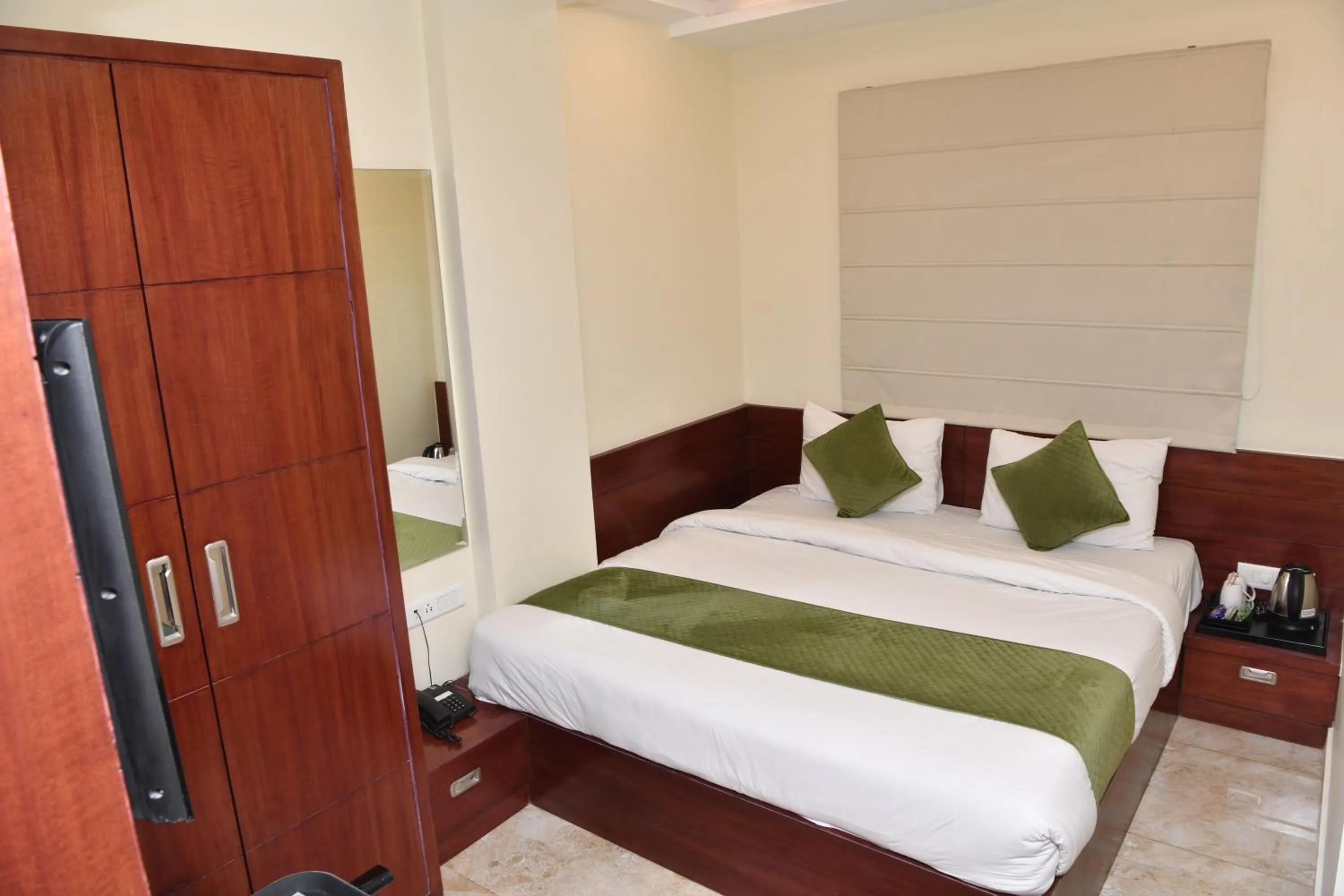 Bed in Mertiya Residency