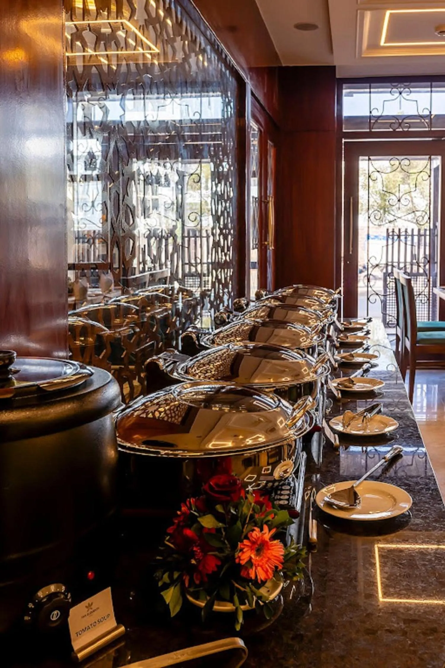 Buffet breakfast in Mertiya Residency