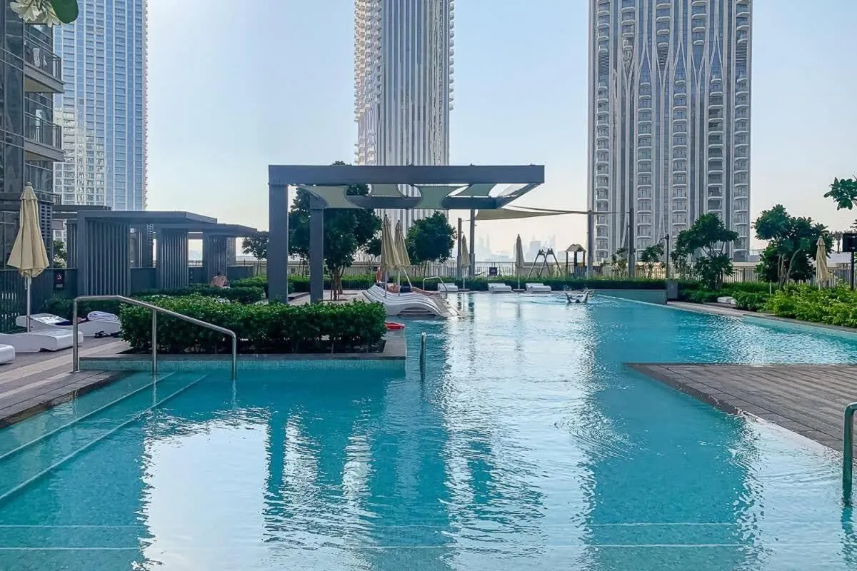 Frank Porter - Creek Rise Tower 1