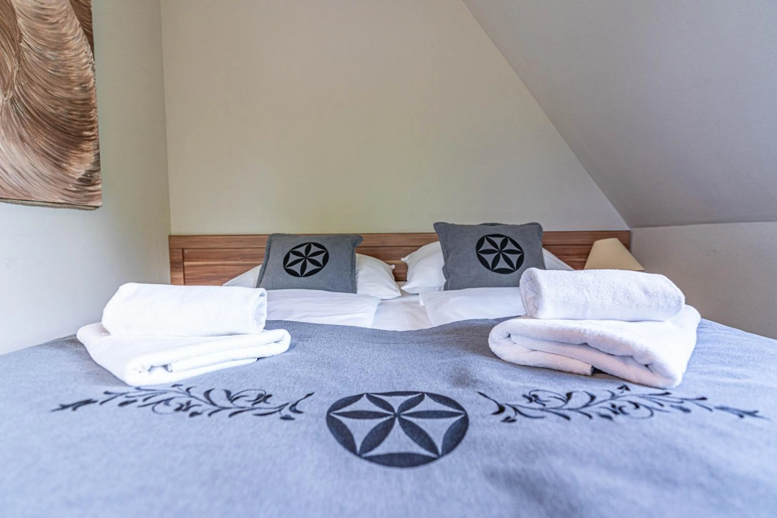 Bed in Willa Serafin-basen, sauny i jacuzzi w Willa Baciarka dodatkowo płatne