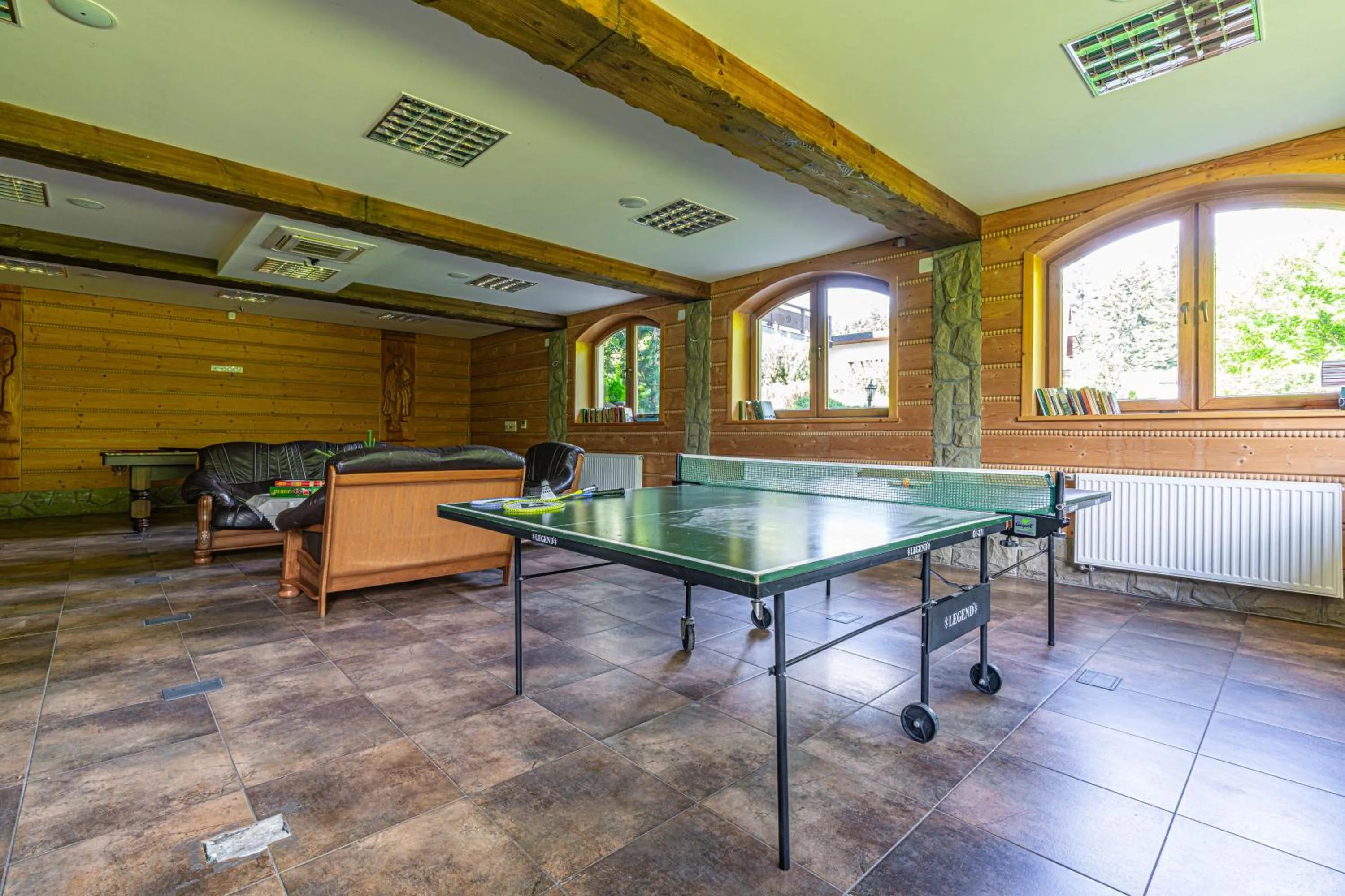 Table tennis in Willa Serafin-basen, sauny i jacuzzi w Willa Baciarka dodatkowo płatne