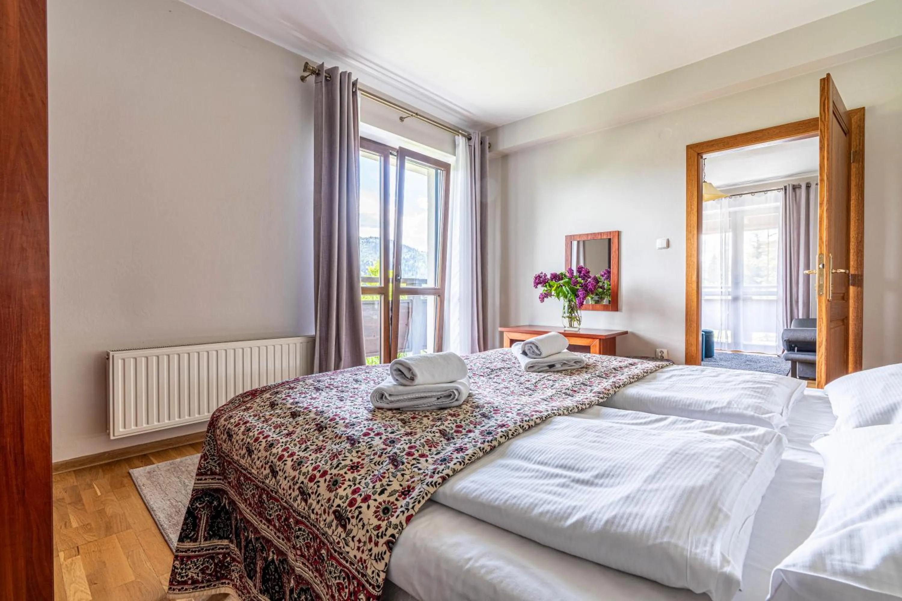 Bed in Willa Serafin-basen, sauny i jacuzzi w Willa Baciarka dodatkowo płatne