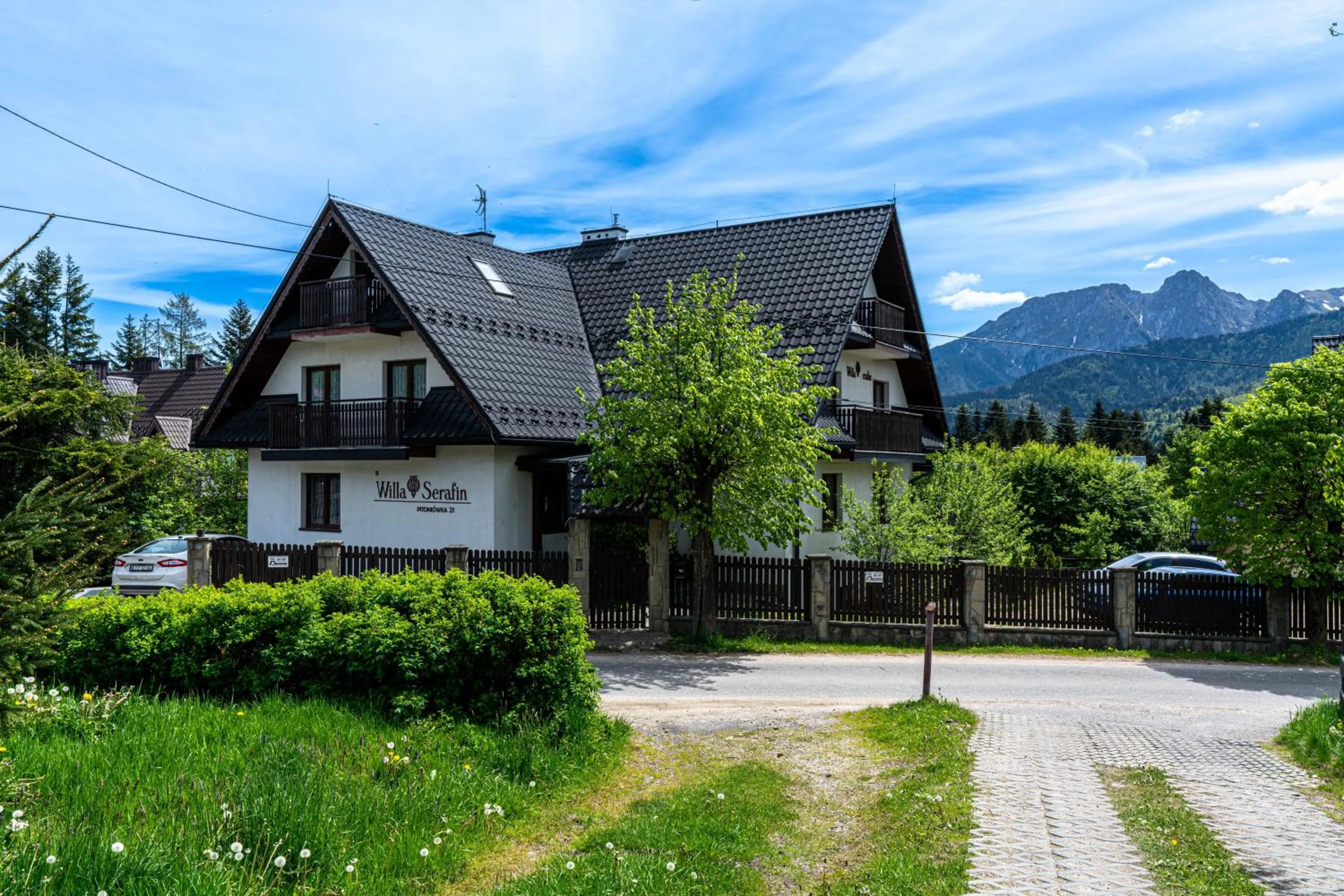 Property building in Willa Serafin-basen, sauny i jacuzzi w Willa Baciarka dodatkowo płatne