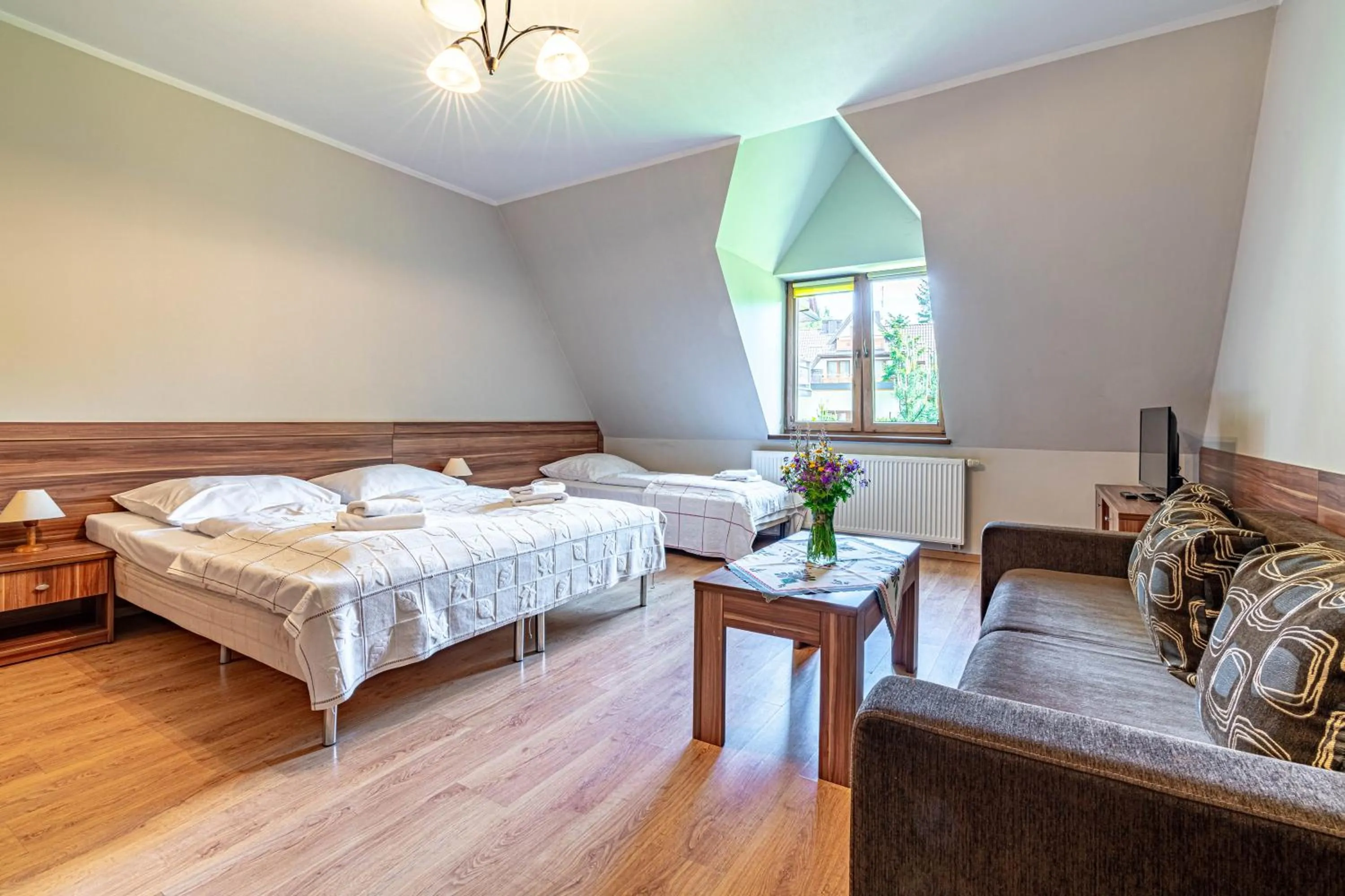 Bed in Willa Serafin-basen, sauny i jacuzzi w Willa Baciarka dodatkowo płatne