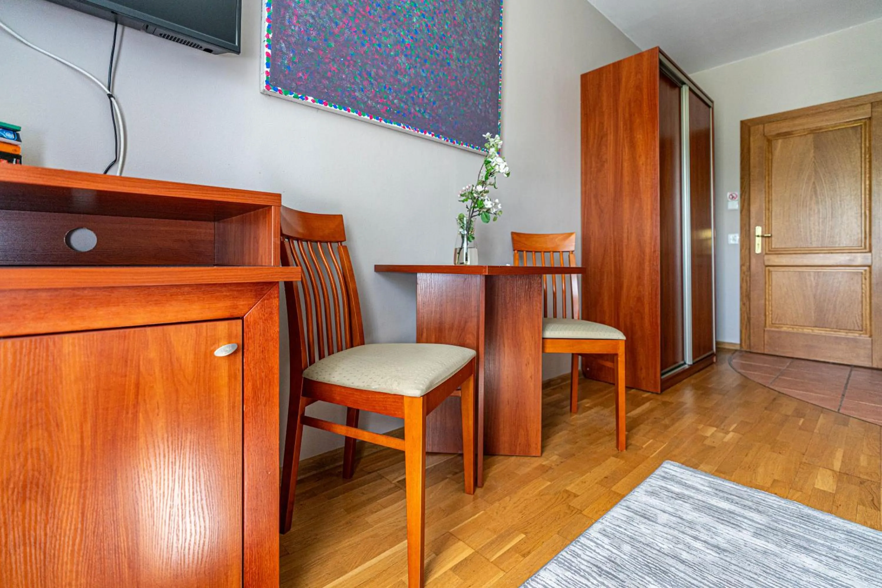 TV and multimedia in Willa Serafin-basen, sauny i jacuzzi w Willa Baciarka dodatkowo płatne