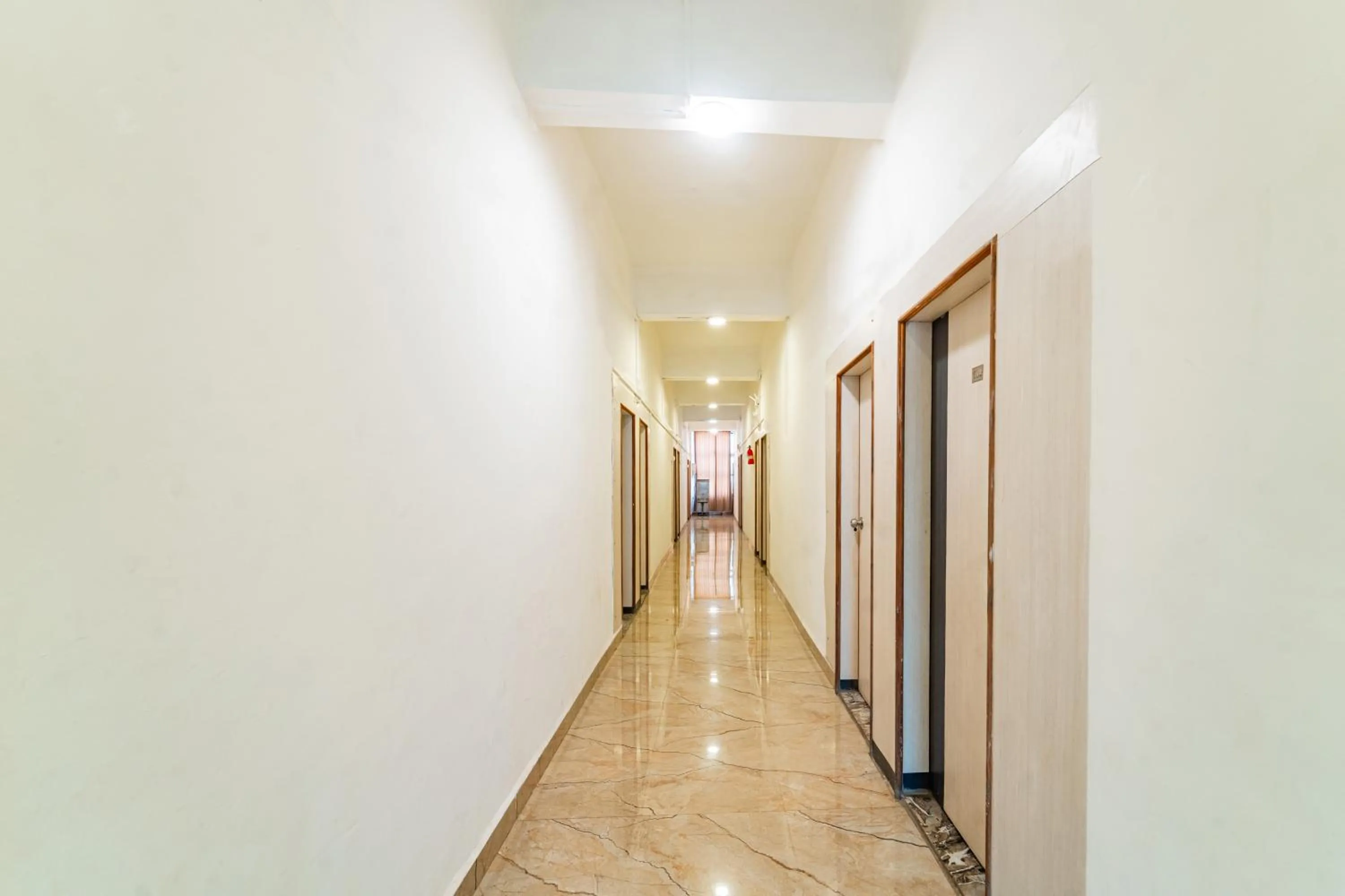 Lobby or reception in Itsy Hotels Mansi