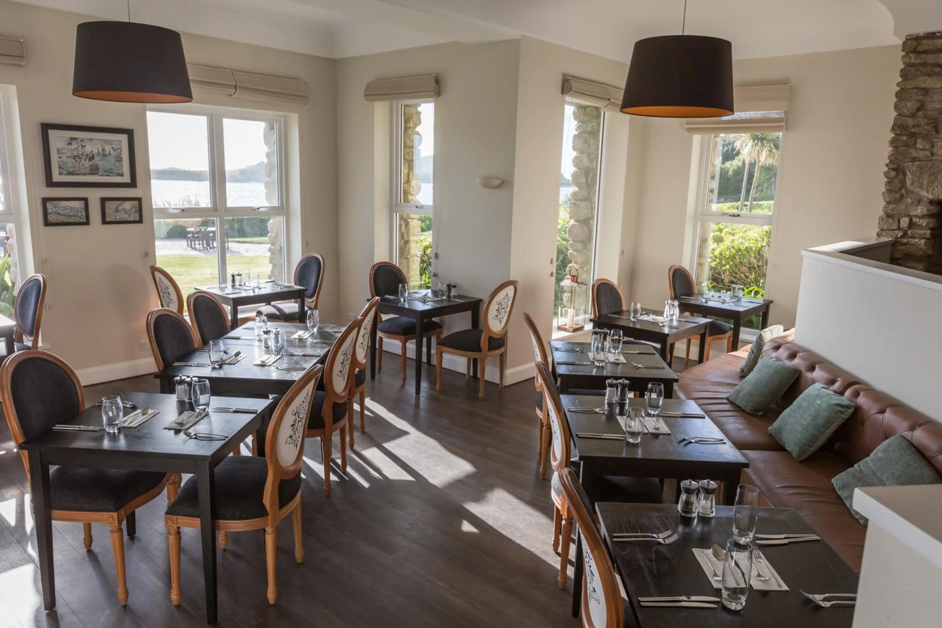 Restaurant/places to eat in Karma St. Martin's