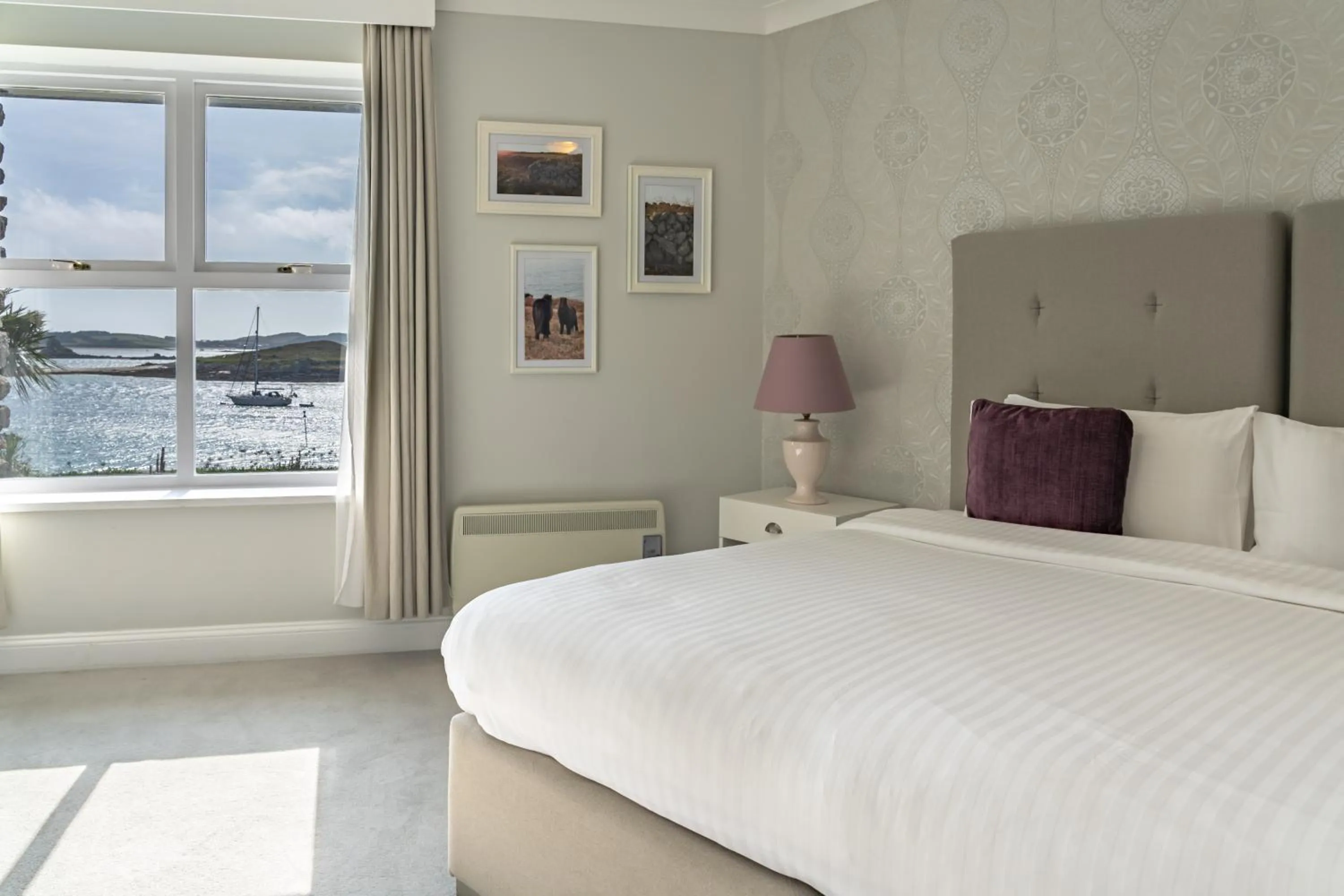 Bedroom, Bed in Karma St. Martin's