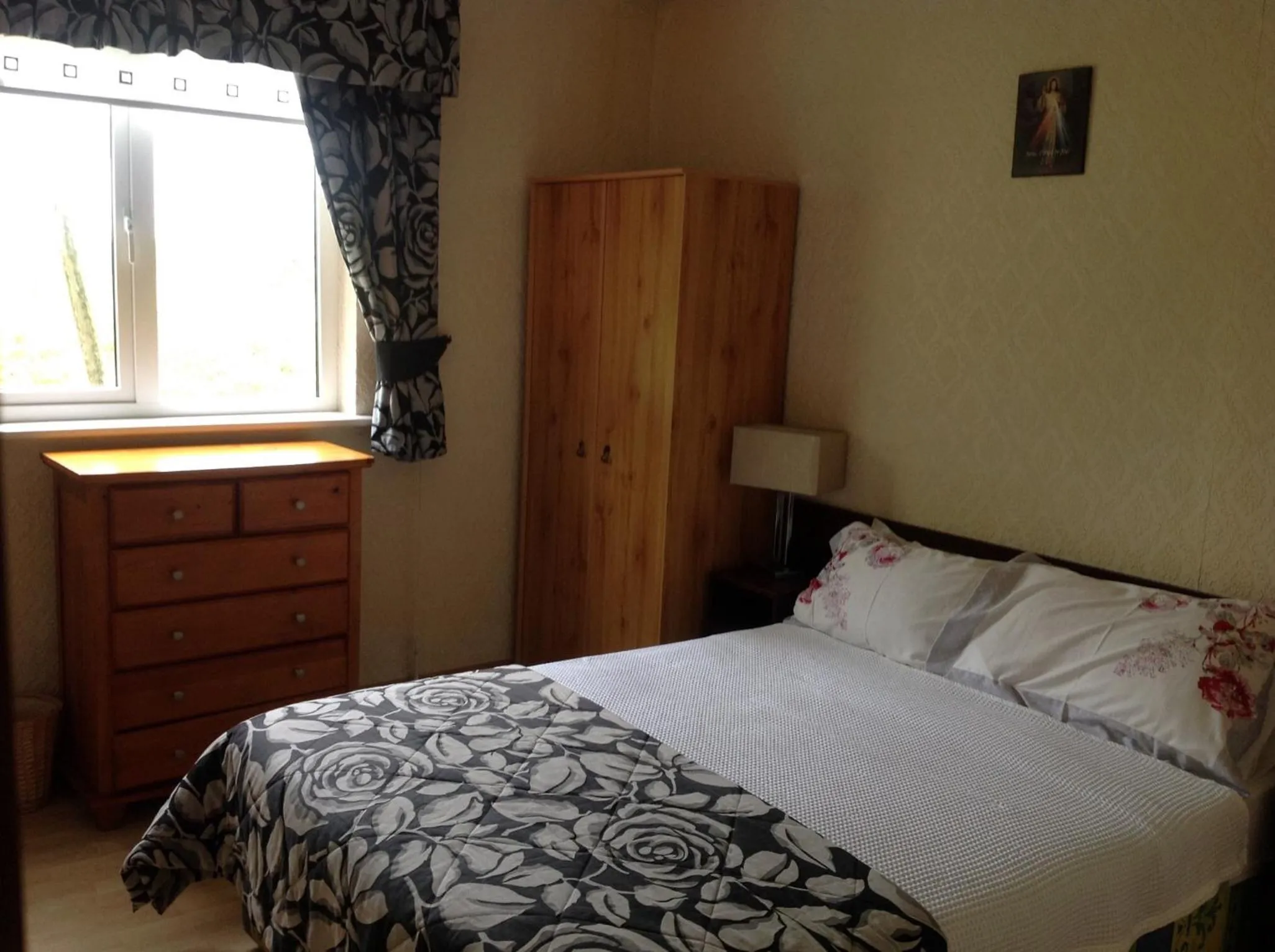 Photo of the whole room in Divine Mercy B&B