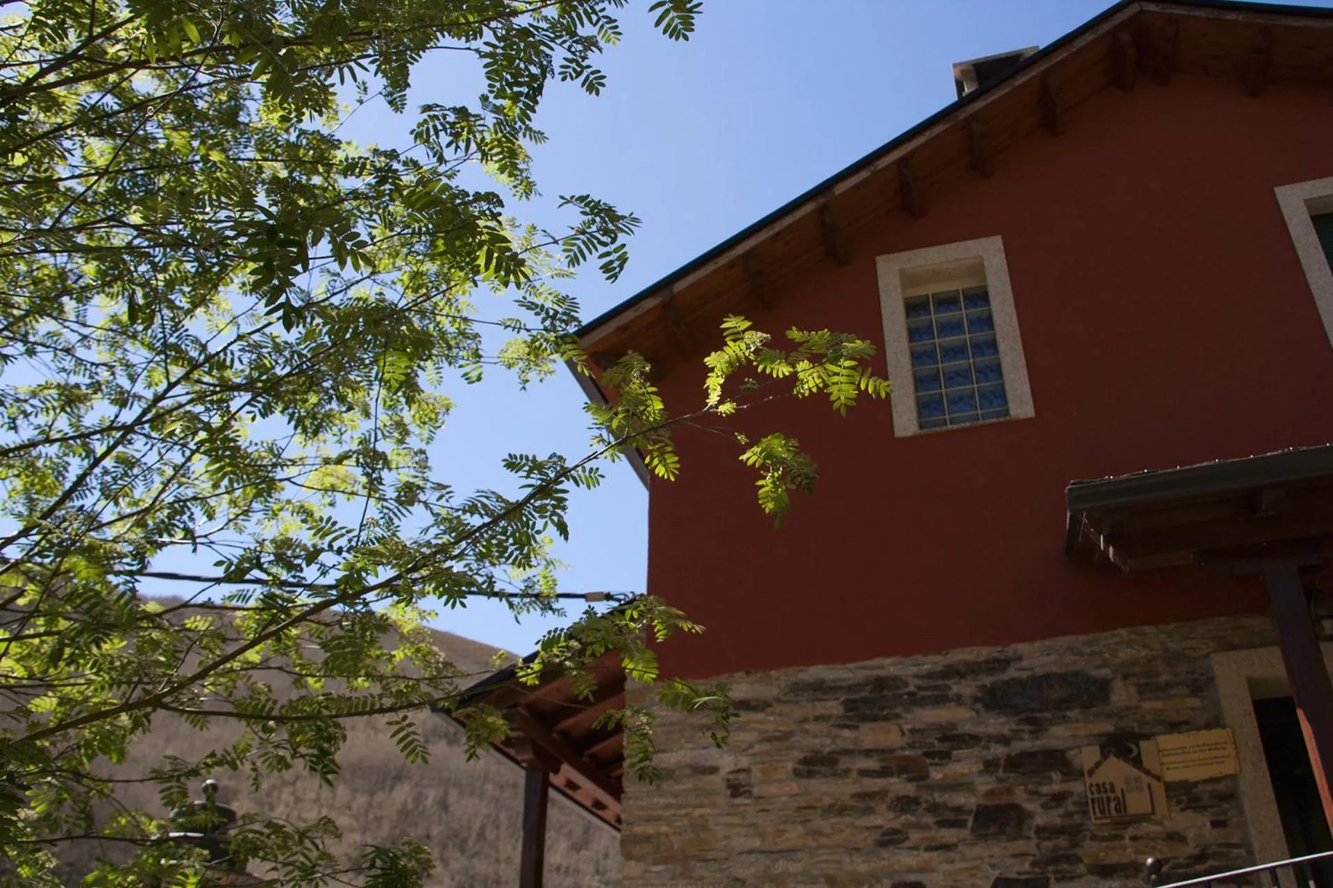 Large Double Room in Hostal El Recanto