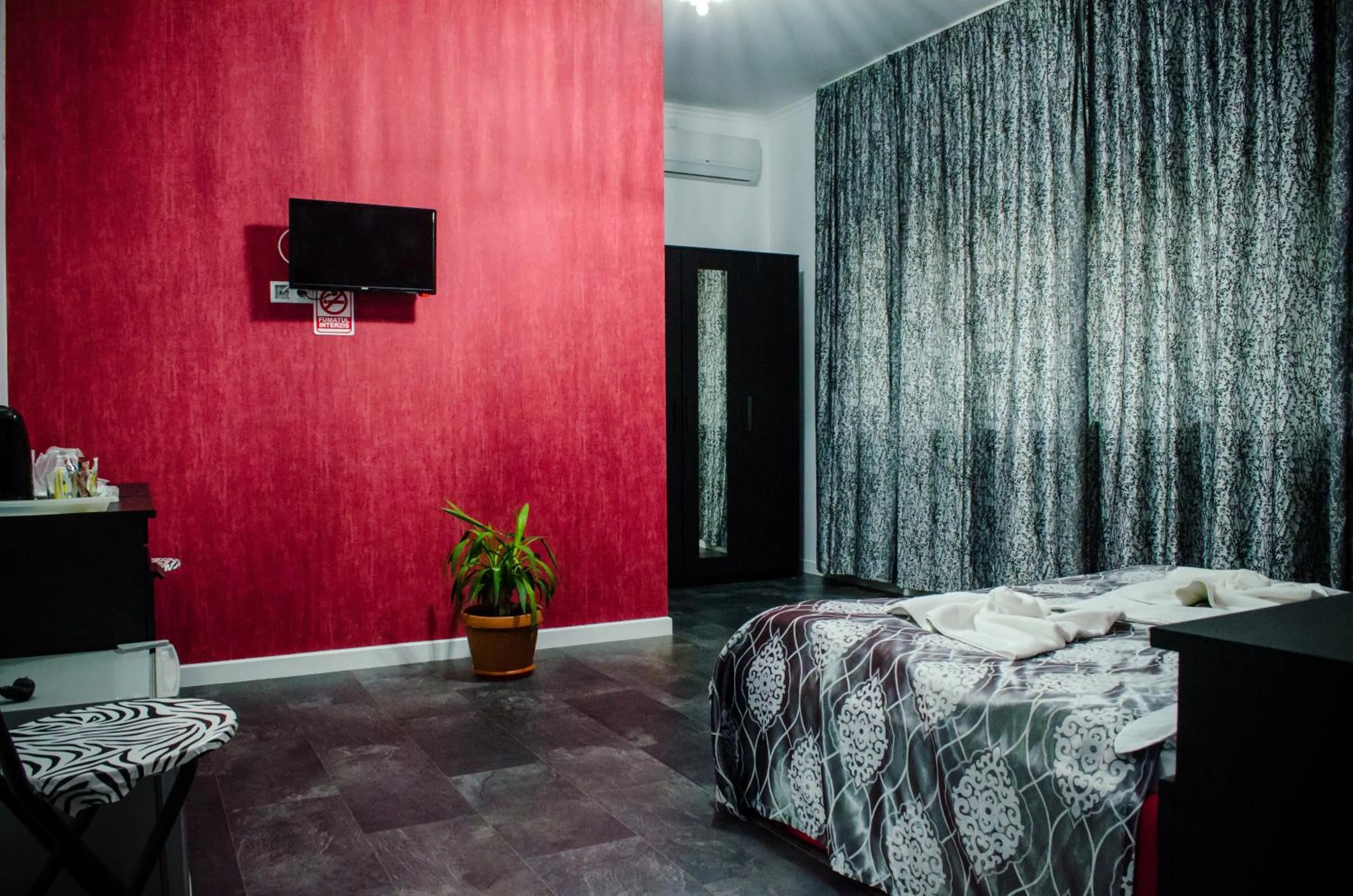 Other, Bed in City Lux Villa