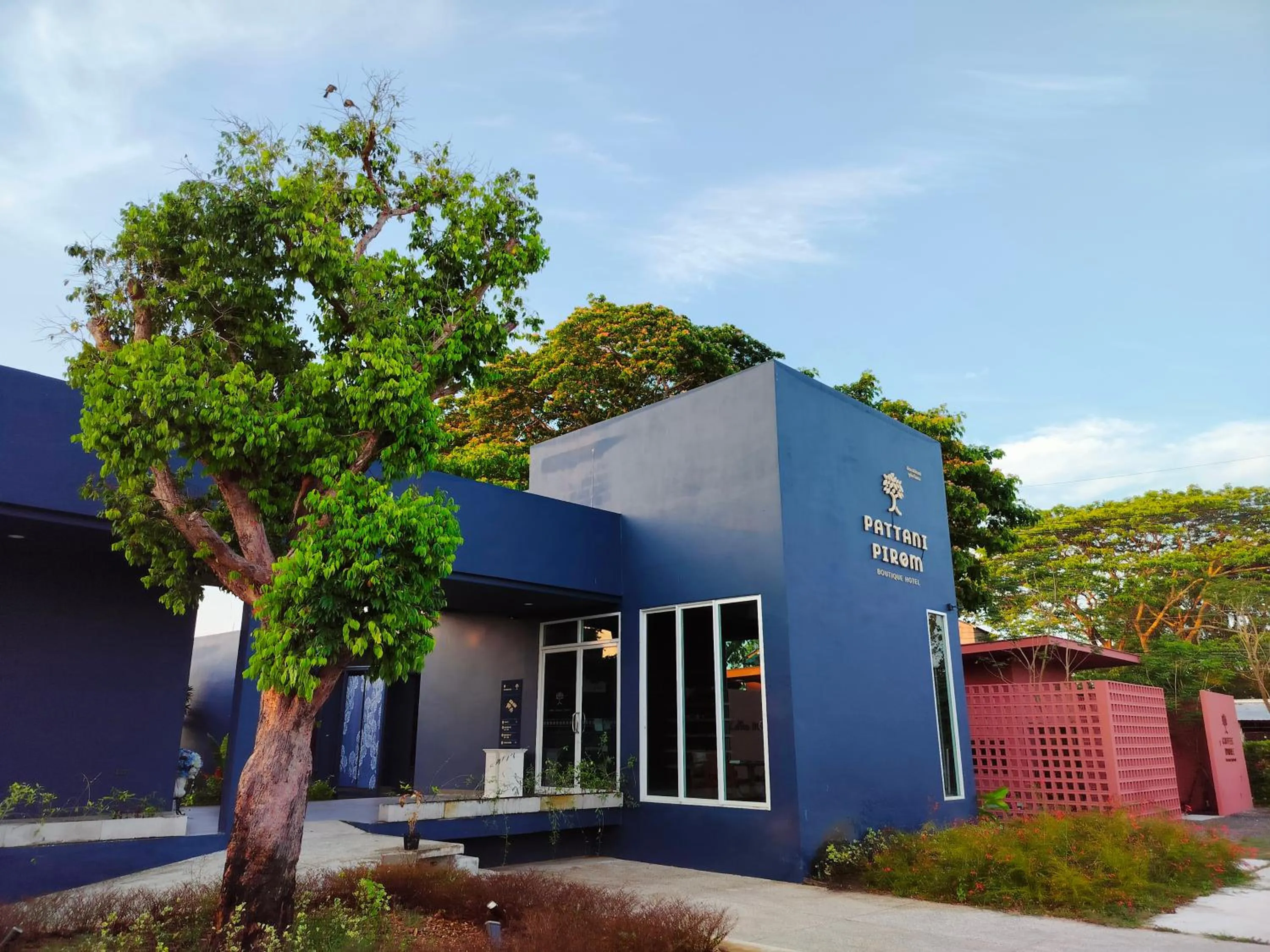 Pattanipirom Boutique Hotel