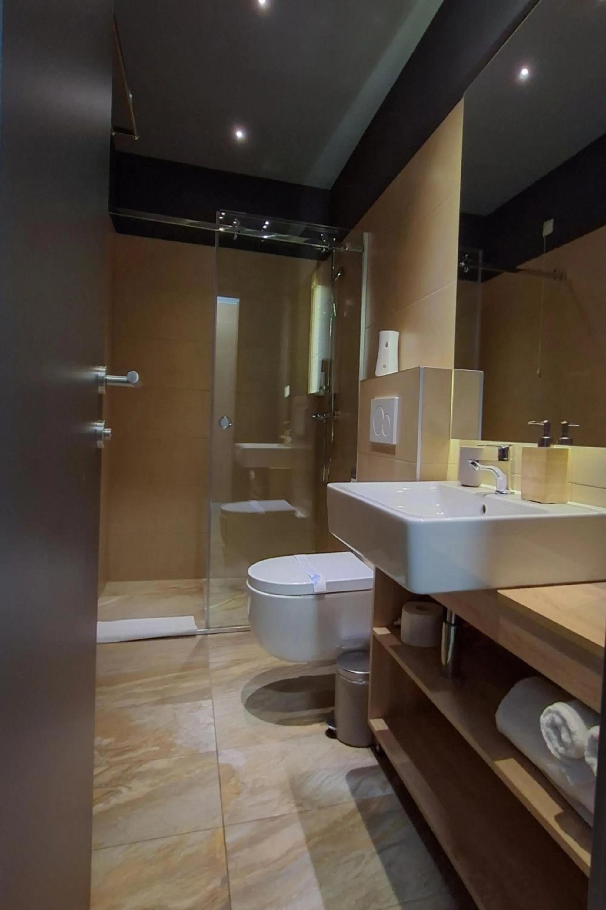 Bathroom in Olivia Rooms