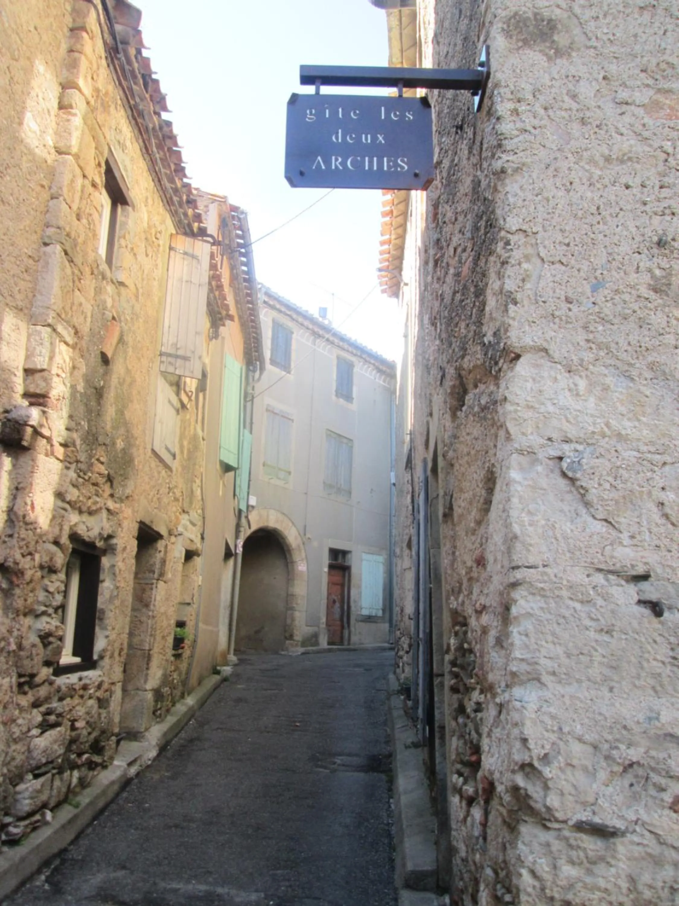 Property building in Les deux arches