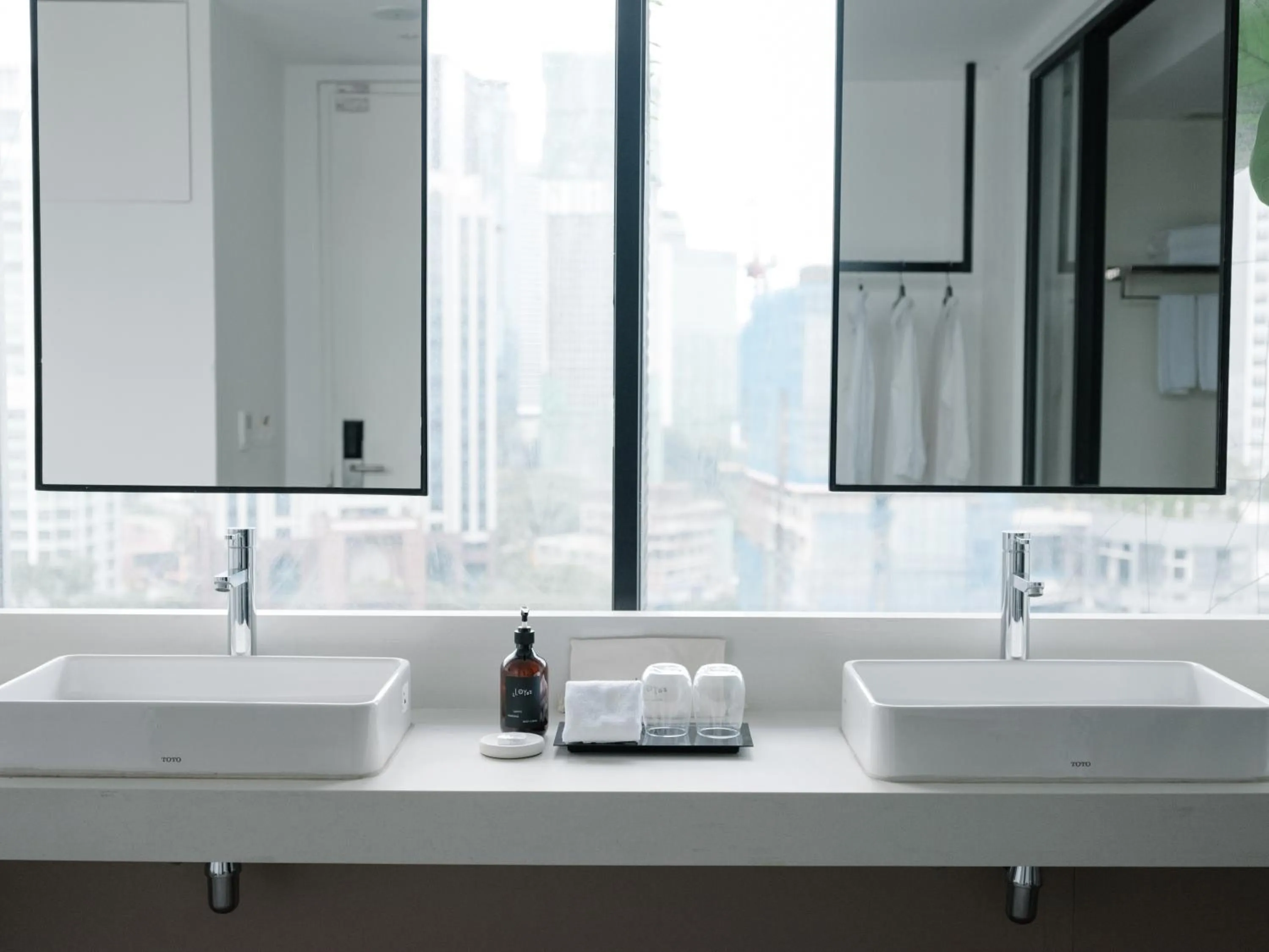 Bathroom in Lloyd's Inn Kuala Lumpur