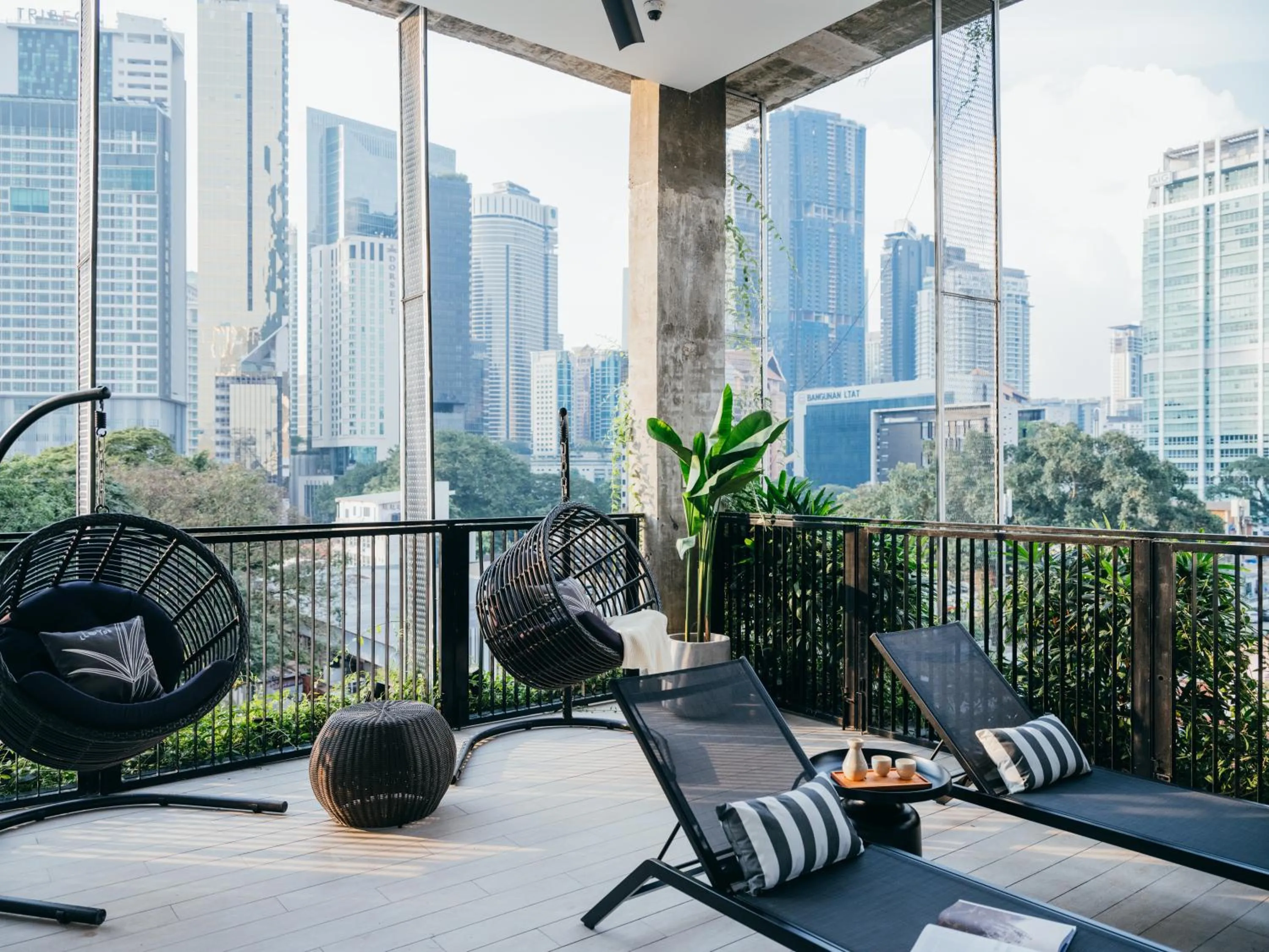 Swimming pool in Lloyd's Inn Kuala Lumpur