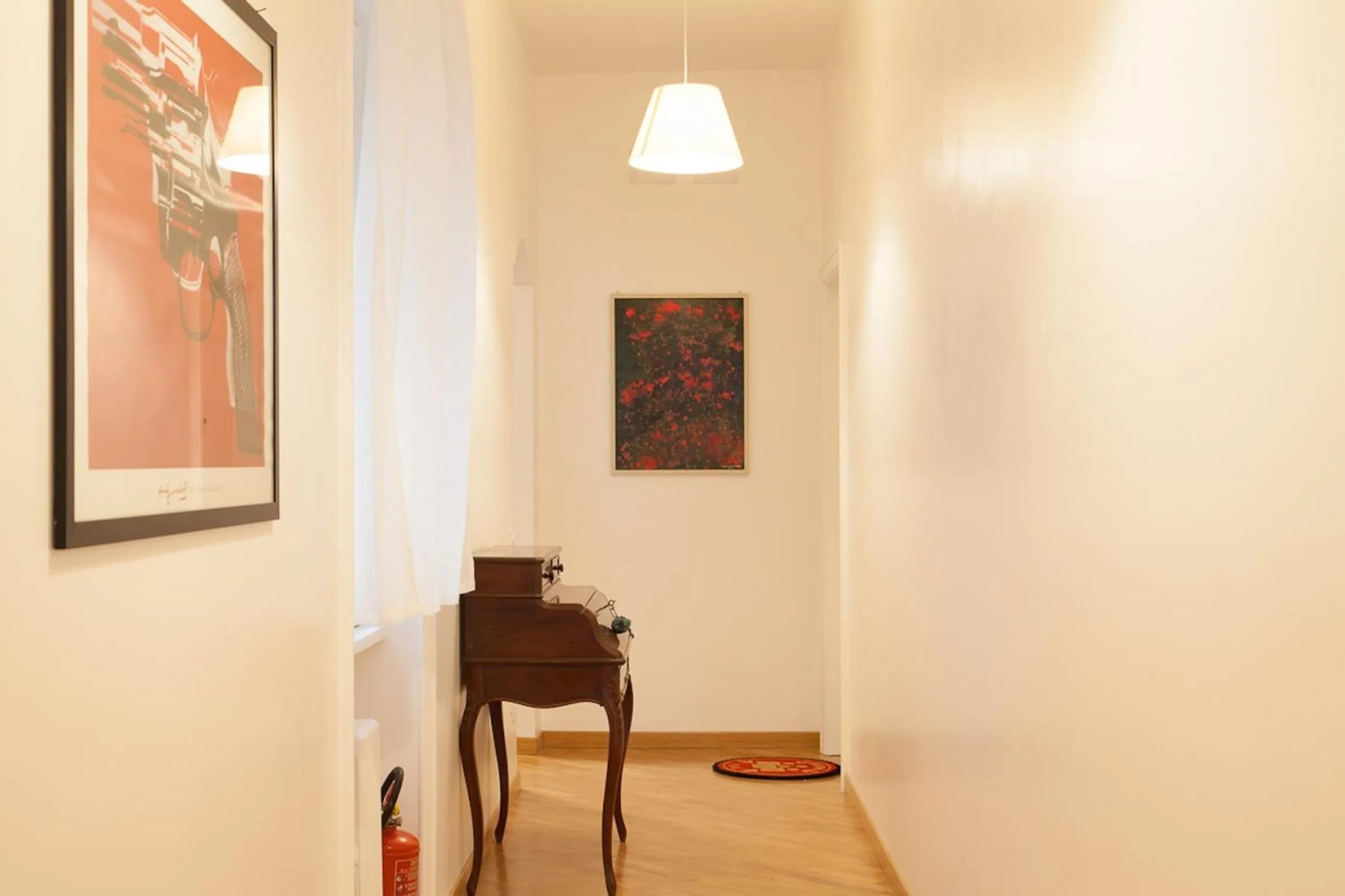 Decorative detail in Cicerone 60