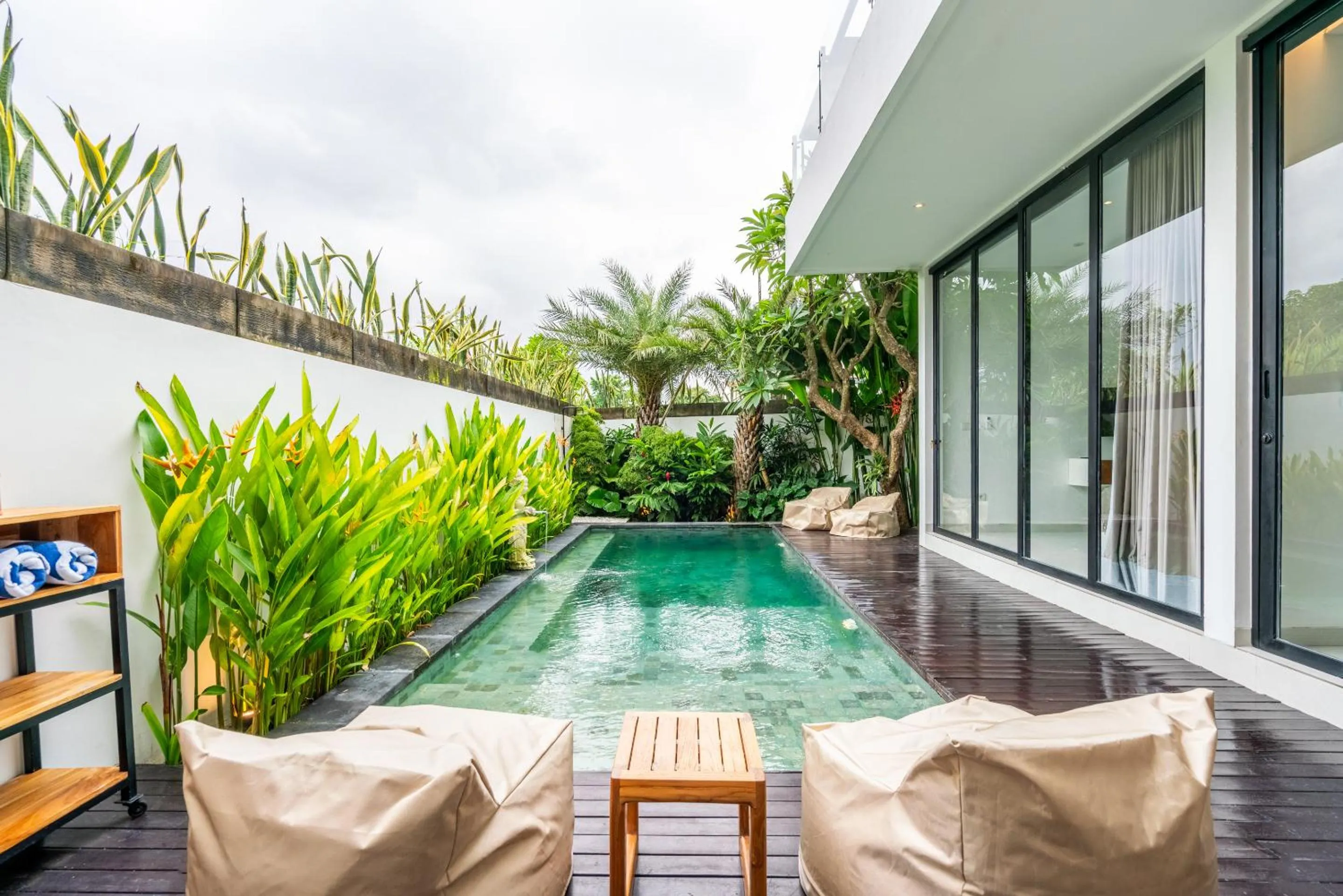 Patio in Villa Ozkar - Elegant 3-Bedroom Villa with Pool & Sunset Terrace