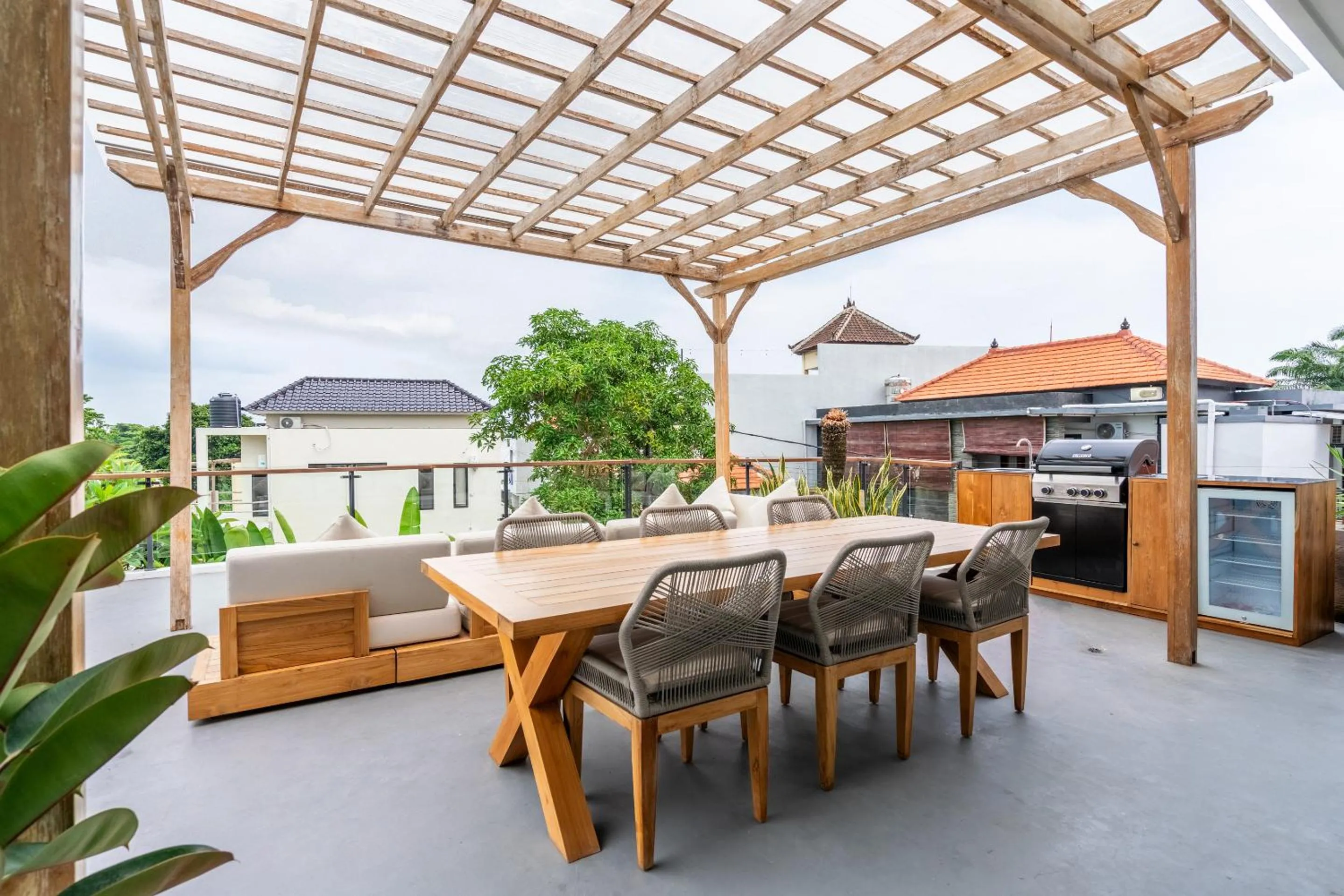 BBQ facilities in Villa Ozkar - Elegant 3-Bedroom Villa with Pool & Sunset Terrace