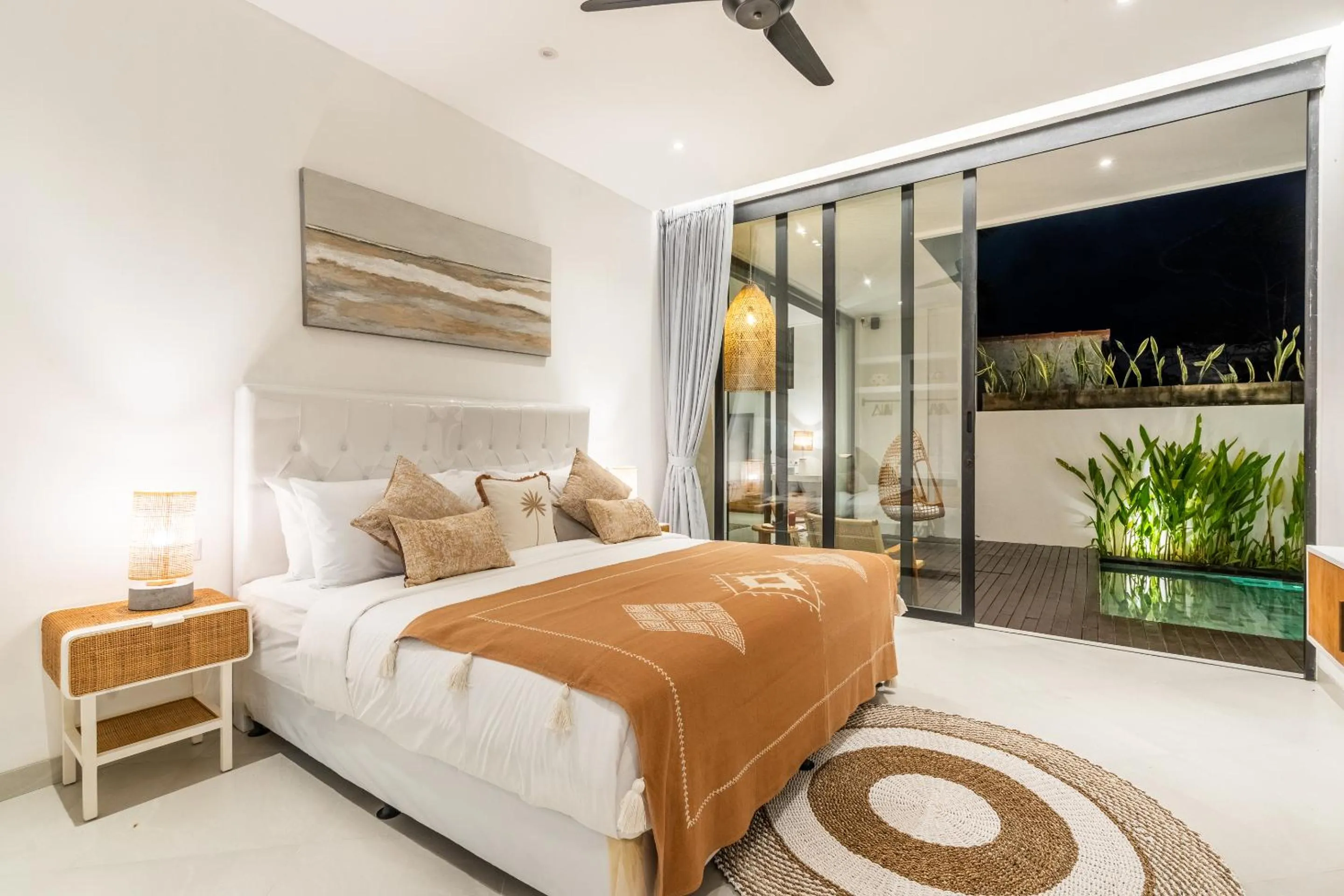 Bed in Villa Ozkar - Elegant 3-Bedroom Villa with Pool & Sunset Terrace