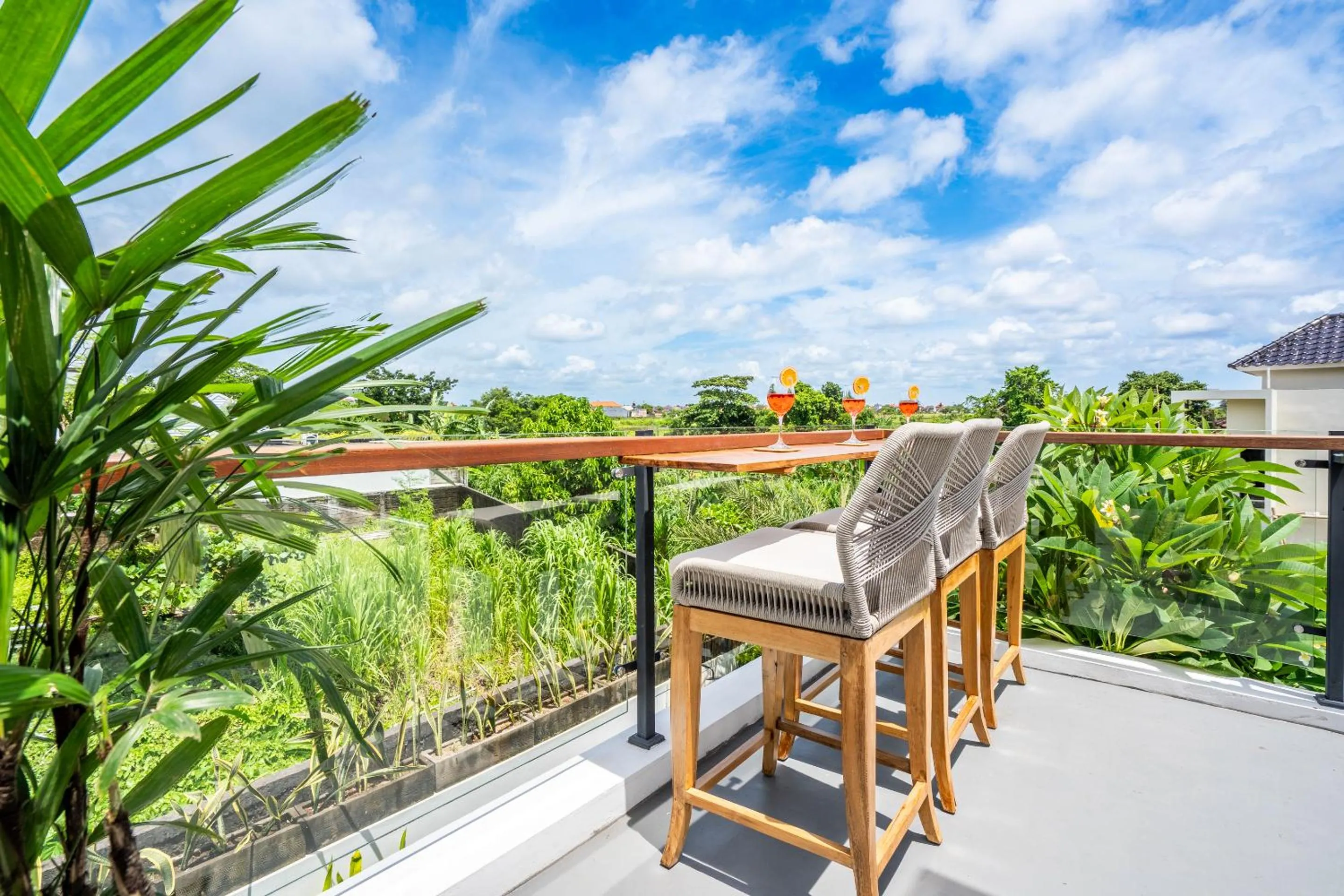 Garden in Villa Ozkar - Elegant 3-Bedroom Villa with Pool & Sunset Terrace