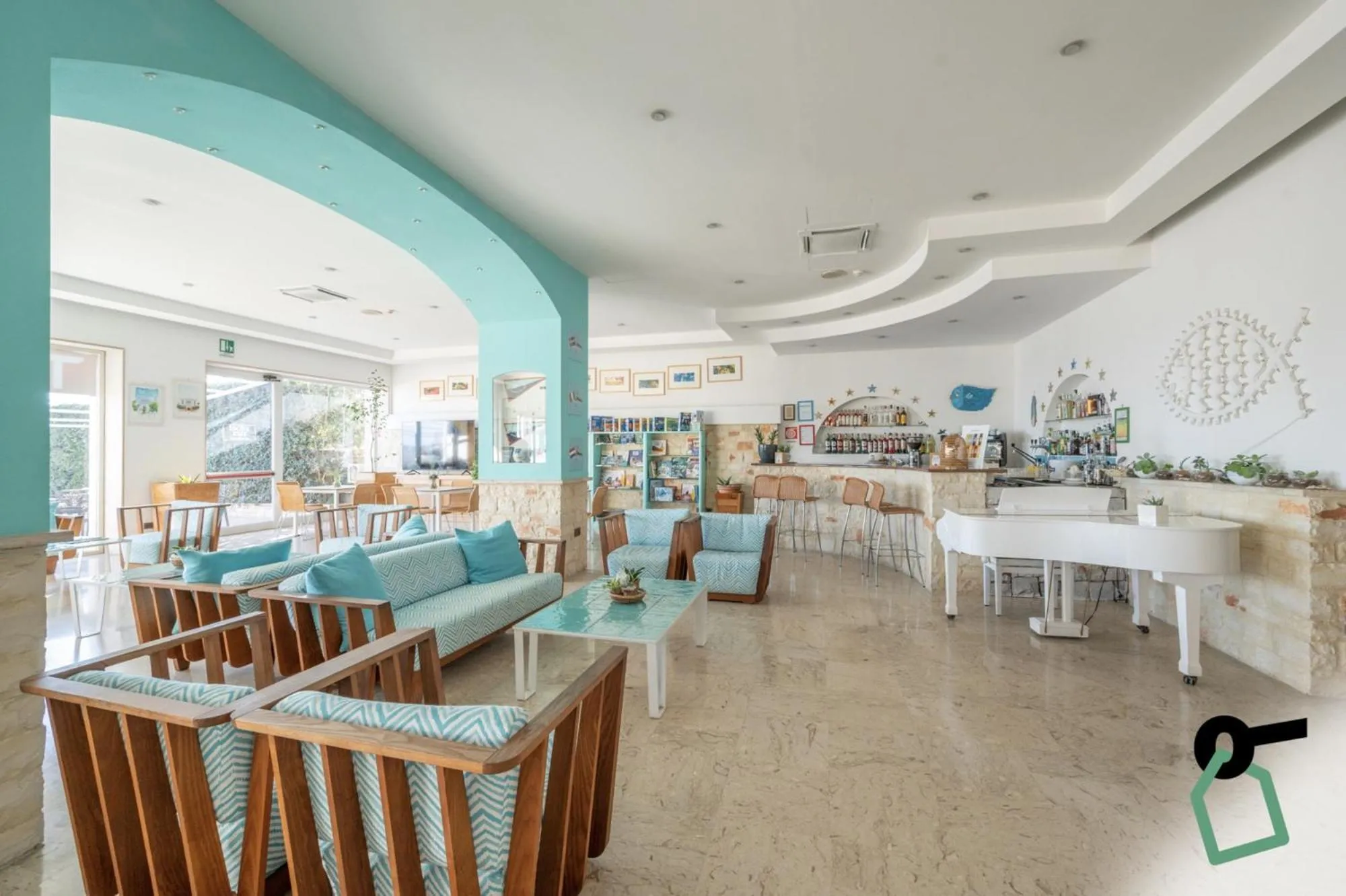 Seating area in HOTIDAY Leuca Lungomare