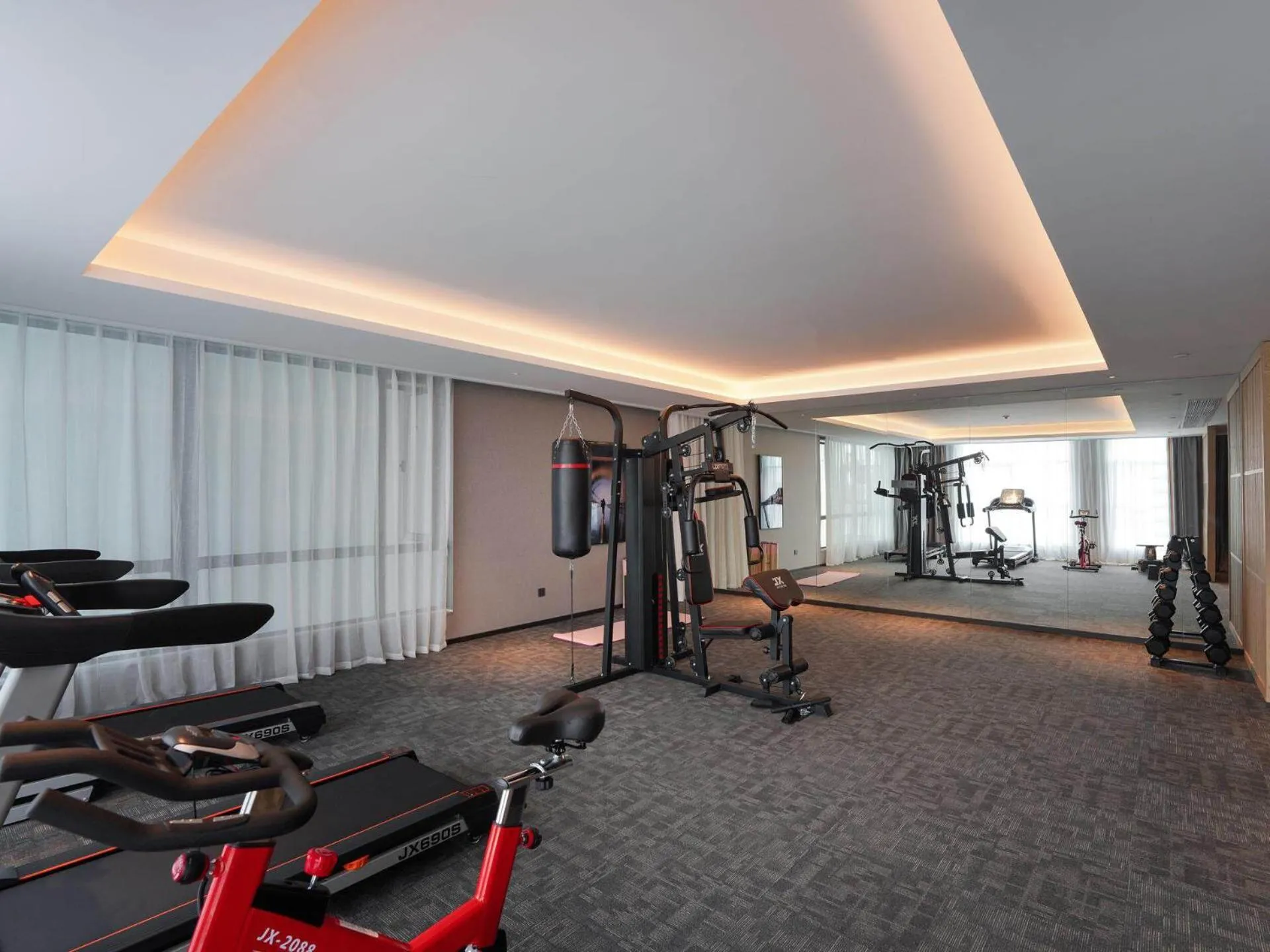 Fitness centre/facilities in Park Inn by Radission Tianjin Binhai International Airport