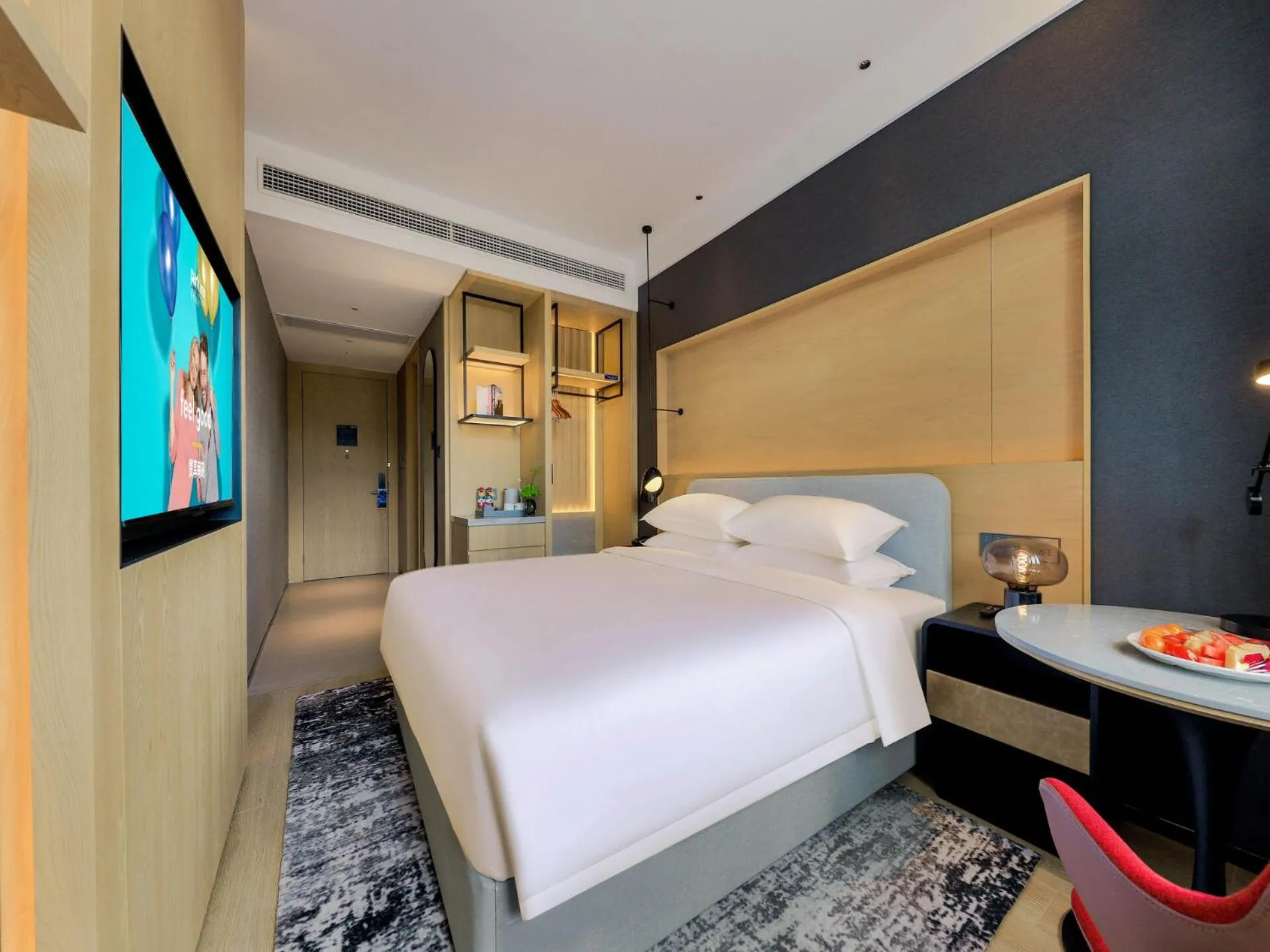Photo of the whole room, Bed in Park Inn by Radisson Zhuhai Gaolan Port