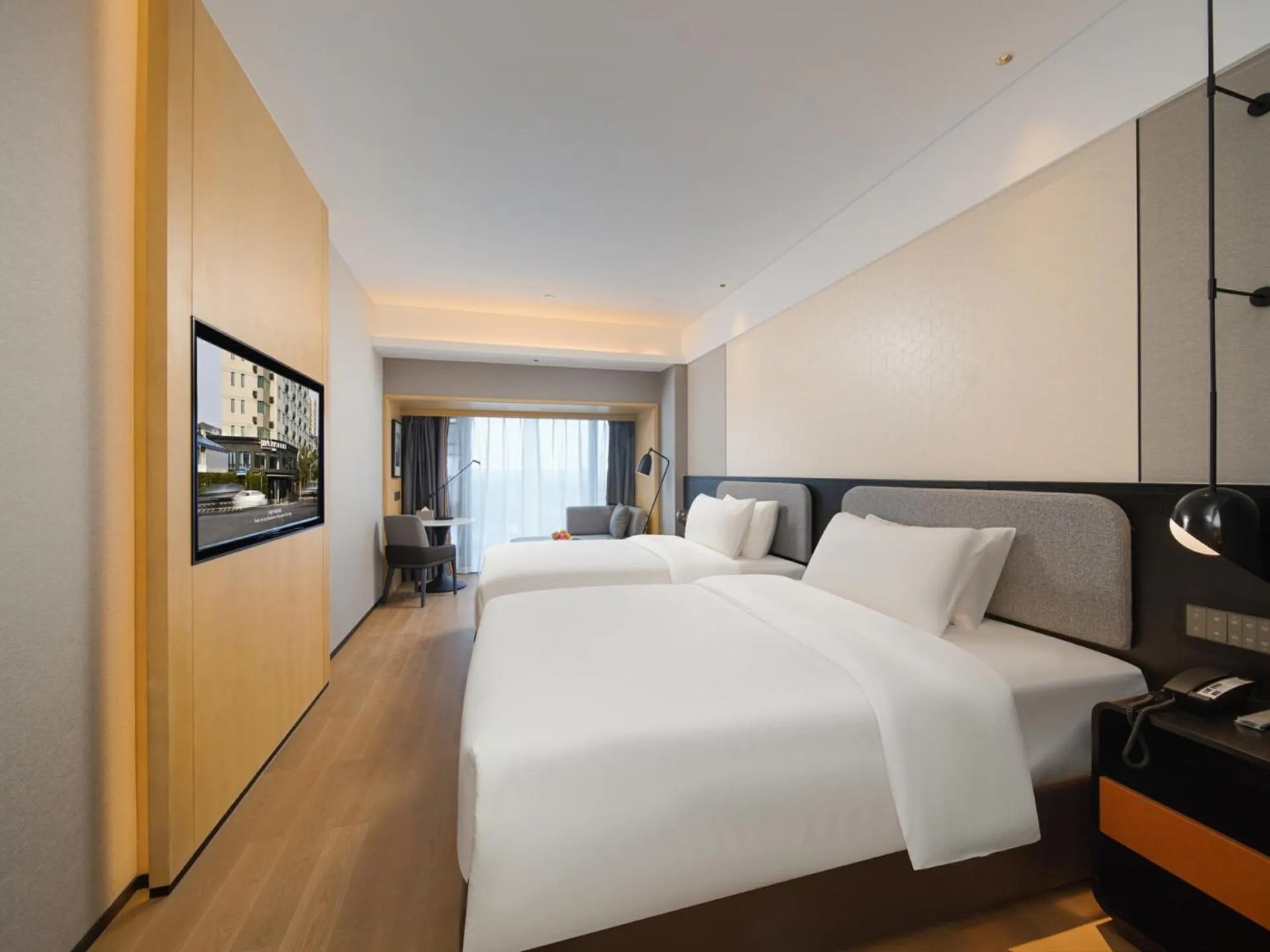 Bed in Park Inn by Radisson Chengdu FengHuang Mountain Sports Park