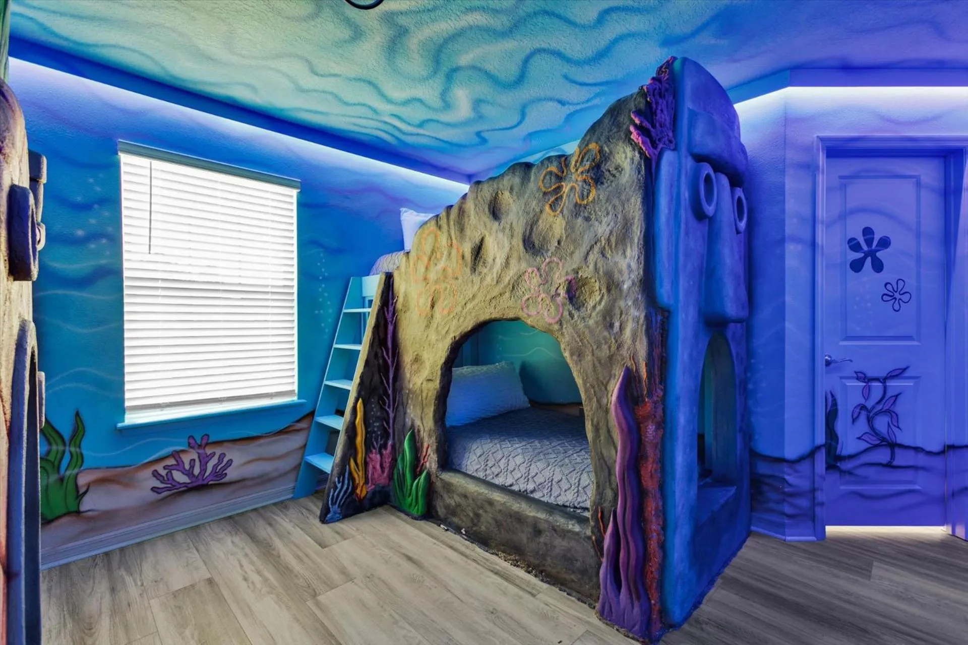 Bedroom, Bed in 3074 Mahalo