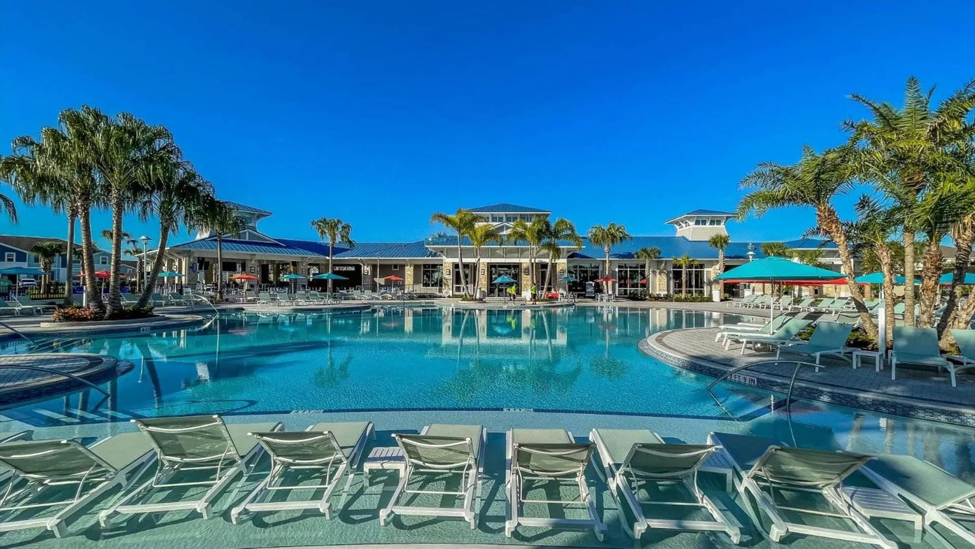 Swimming pool in 3074 Mahalo