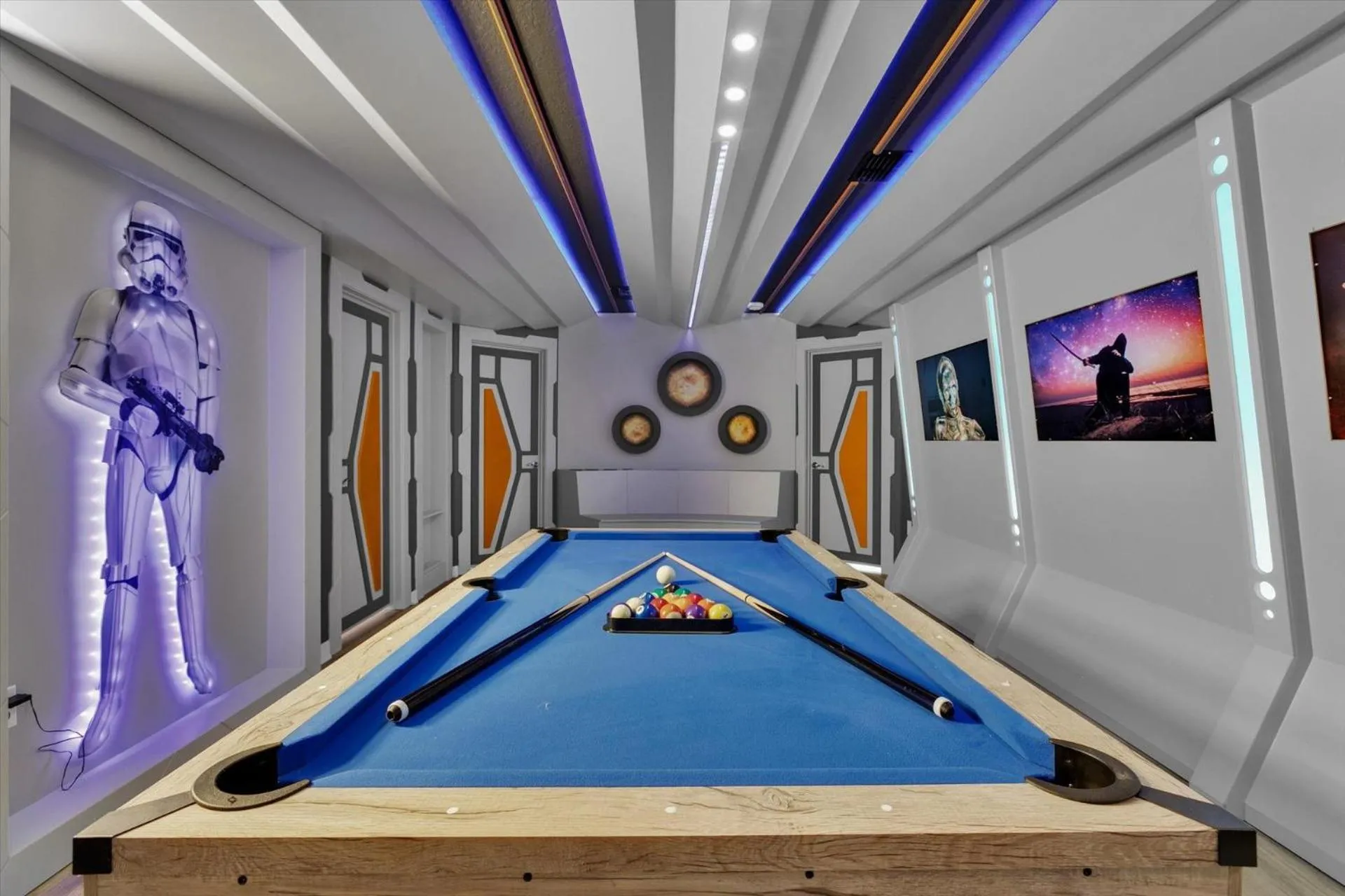 Game Room in 3074 Mahalo