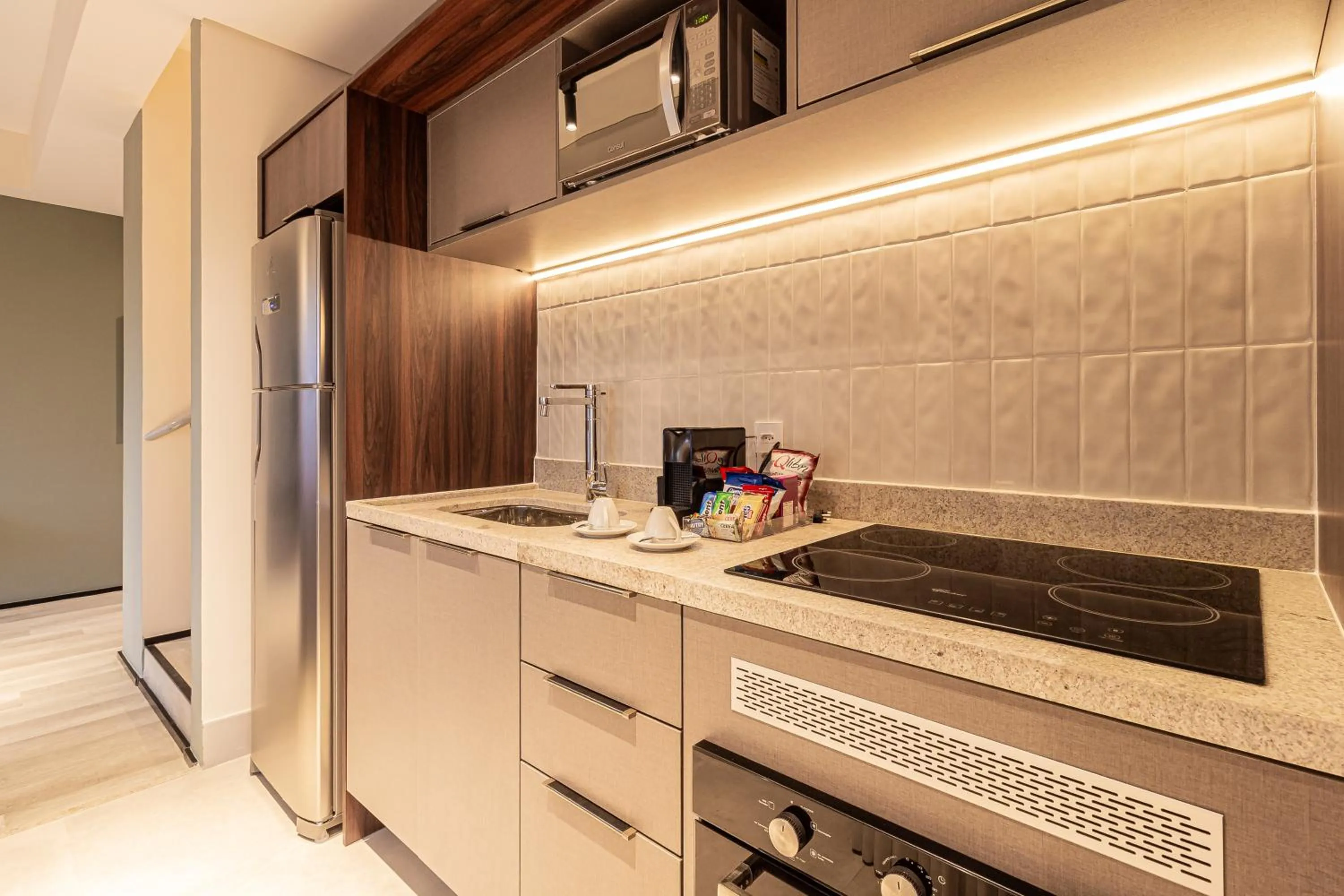 Coffee/tea facilities in Iconyc House of Charlie