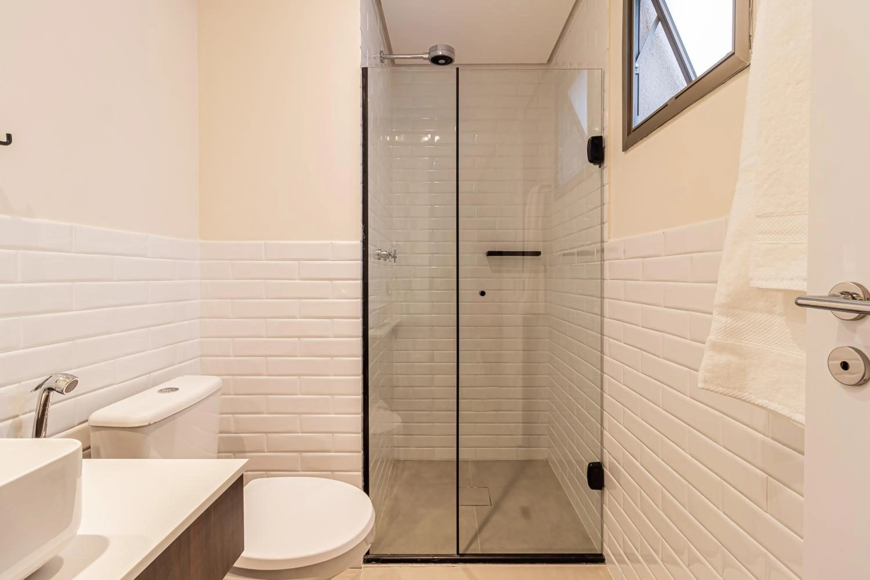 Shower in Iconyc House of Charlie