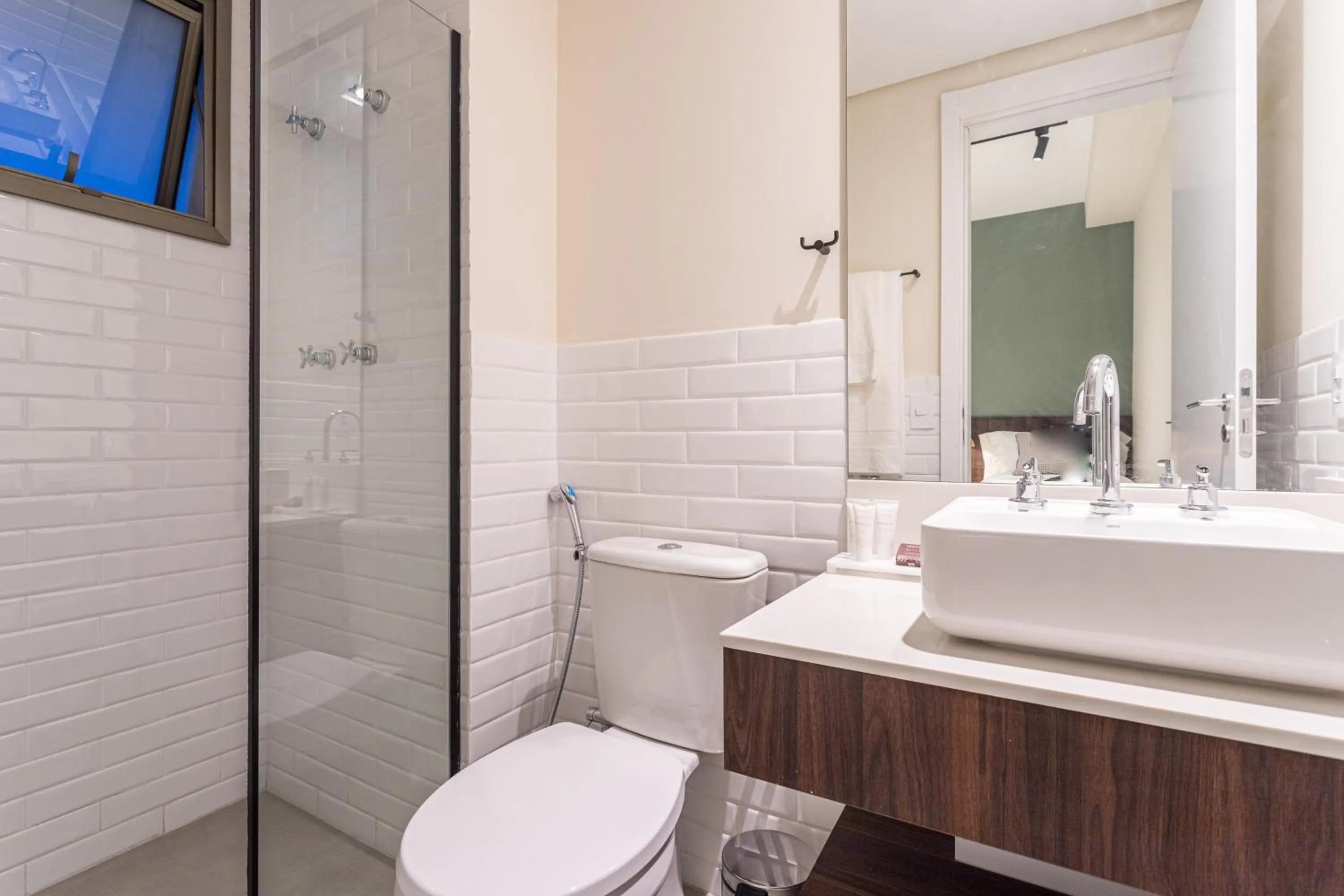 Shower in Iconyc House of Charlie