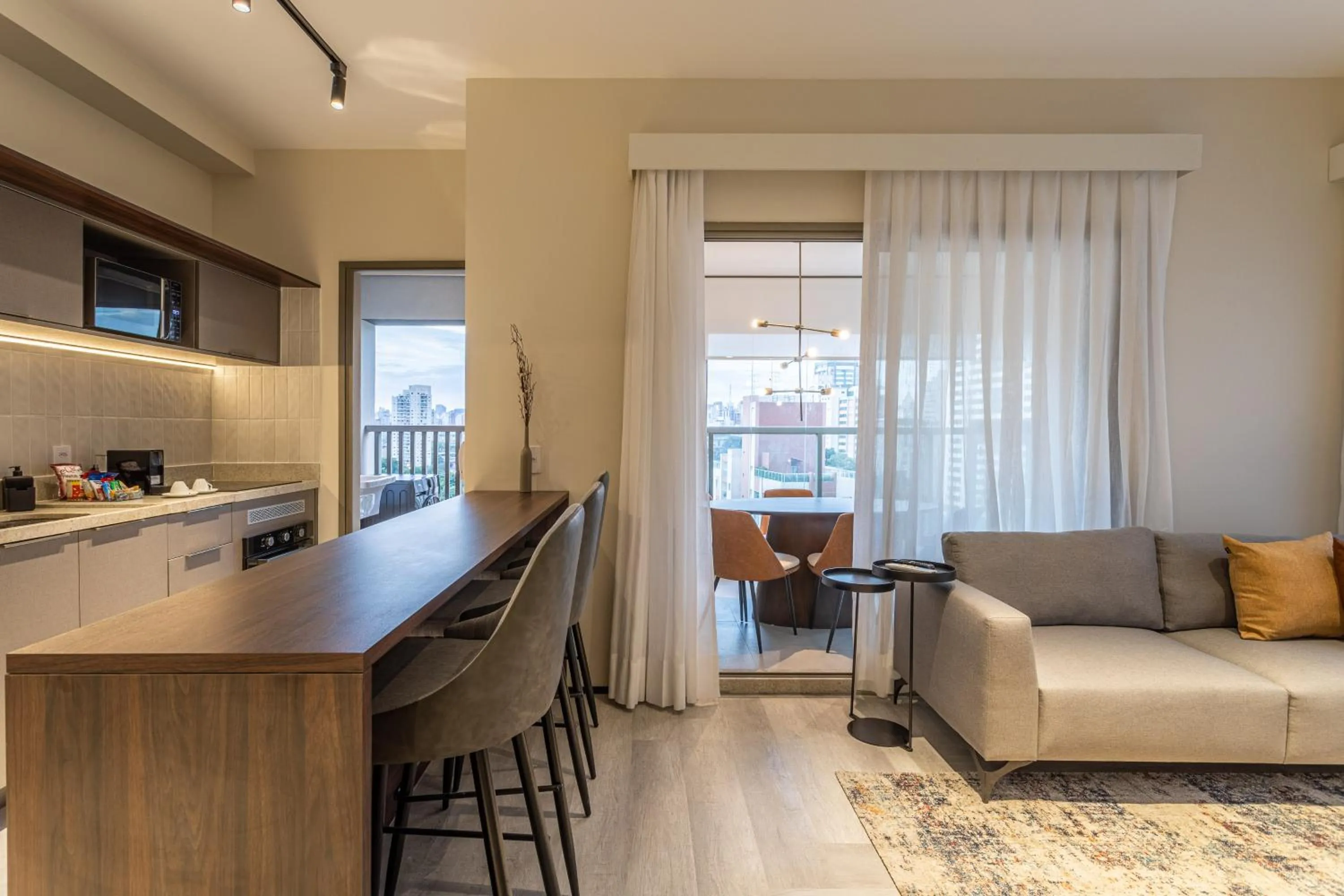 Coffee/tea facilities in Iconyc House of Charlie