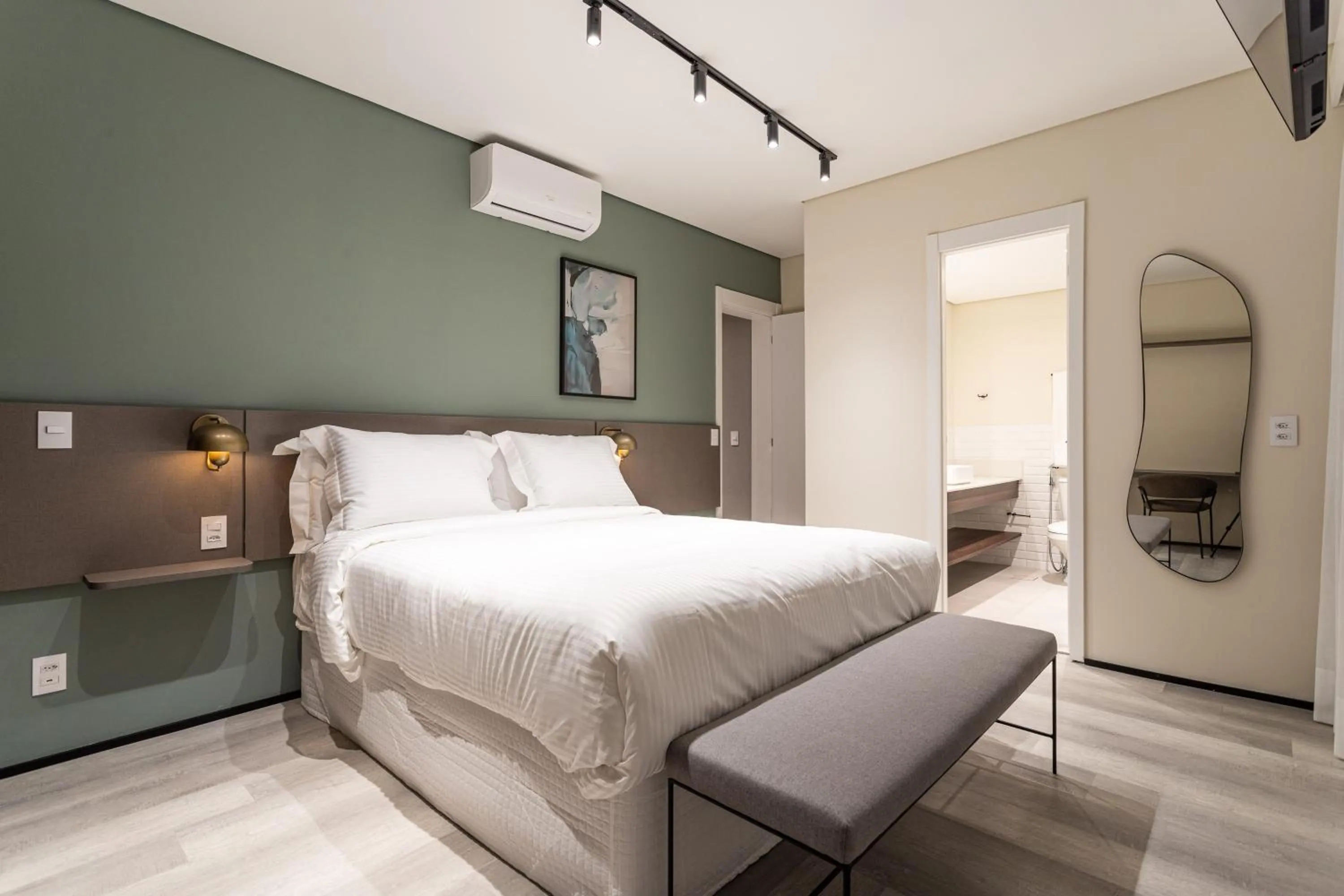 Bed in Iconyc House of Charlie