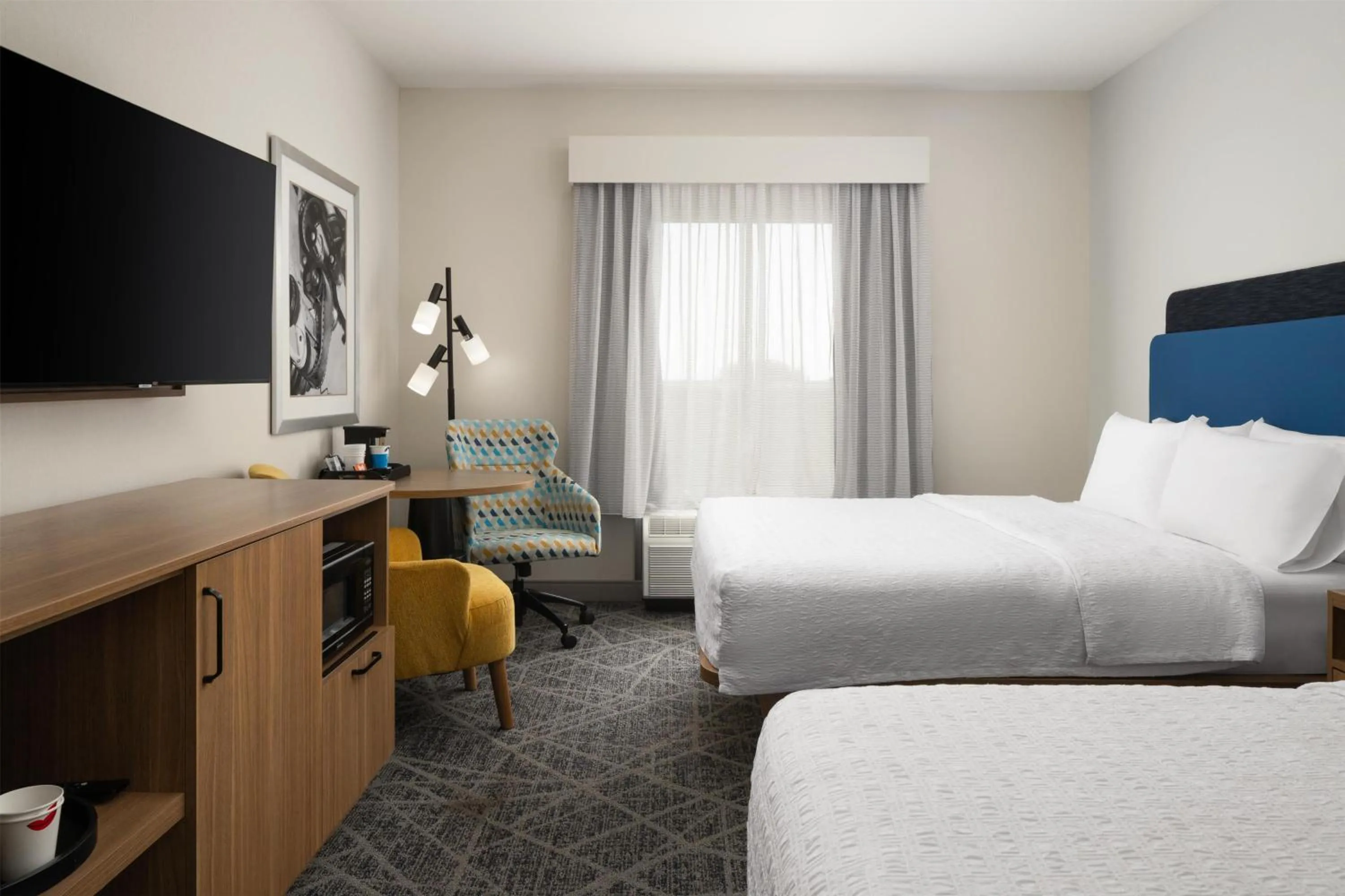 Bed in Hampton Inn & Suites Albuquerque North/I-25