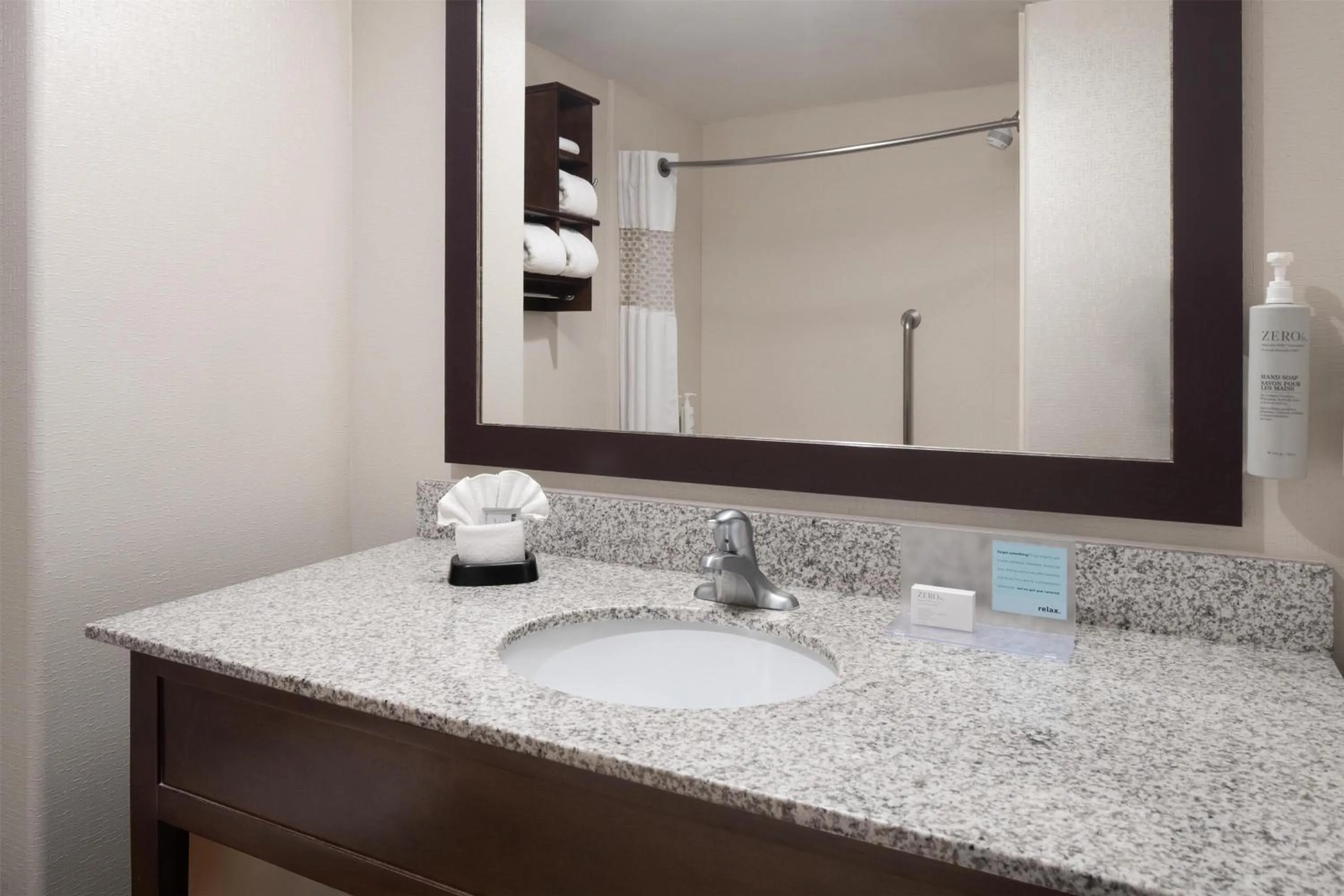 Bathroom in Hampton Inn & Suites Albuquerque North/I-25