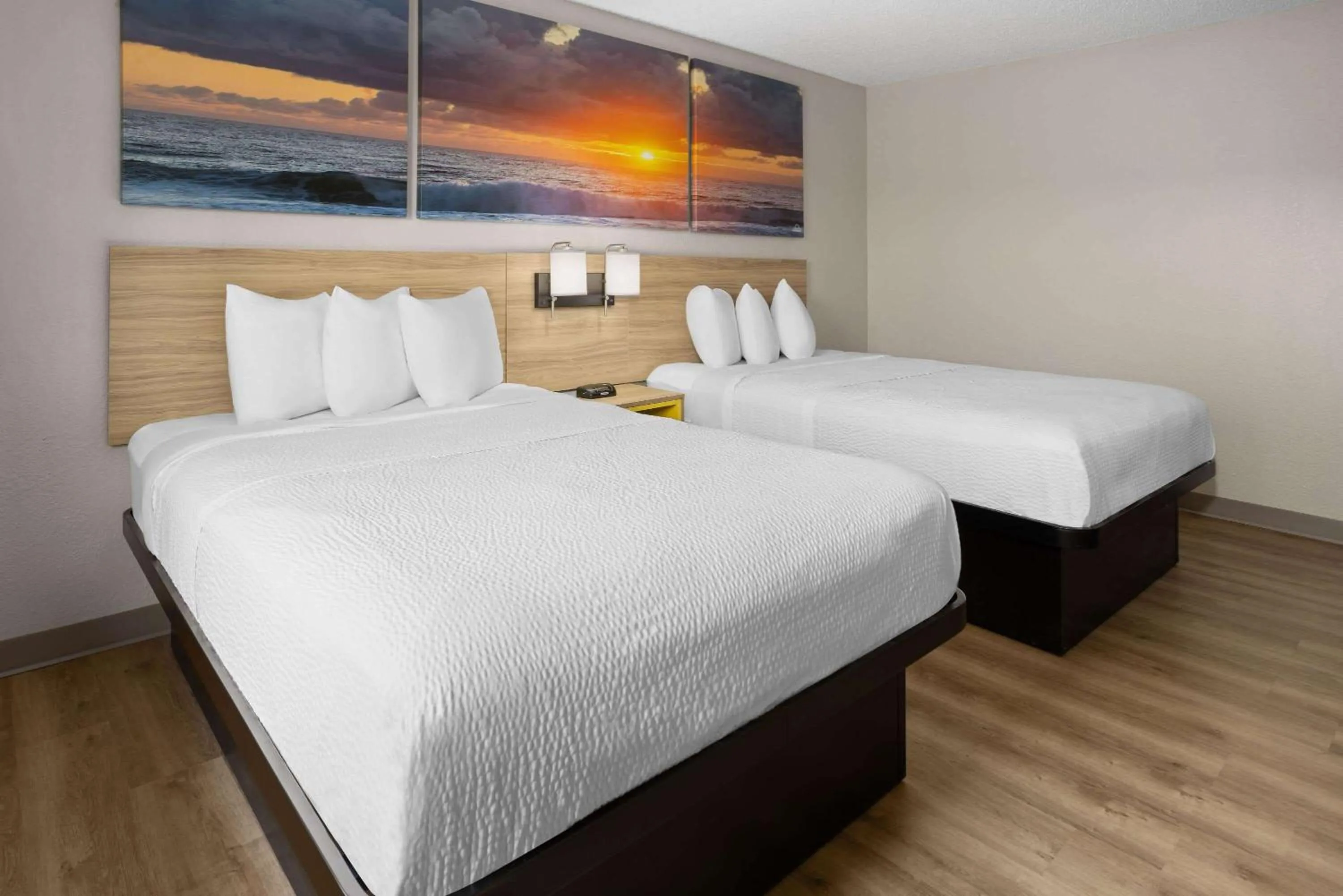 Photo of the whole room, Bed in Days Inn by Wyndham Hornell NY