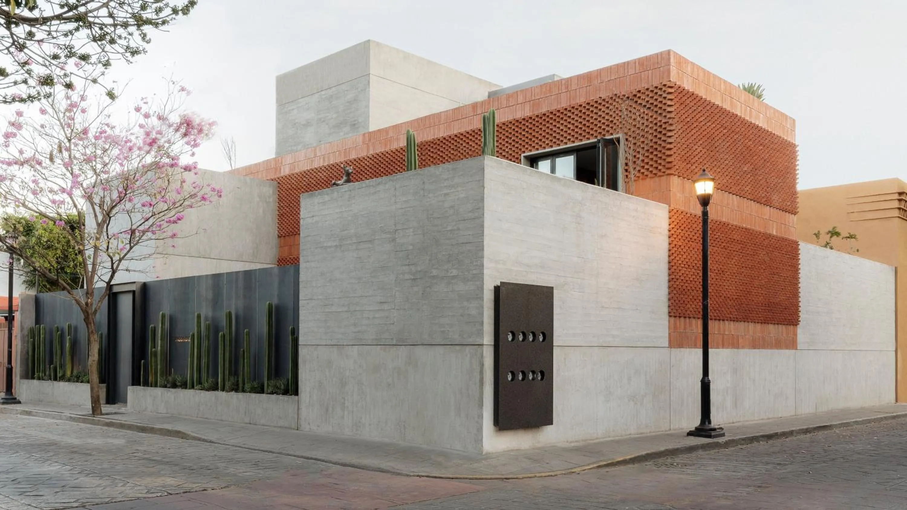 Property building in Macondo Arte Oaxaca