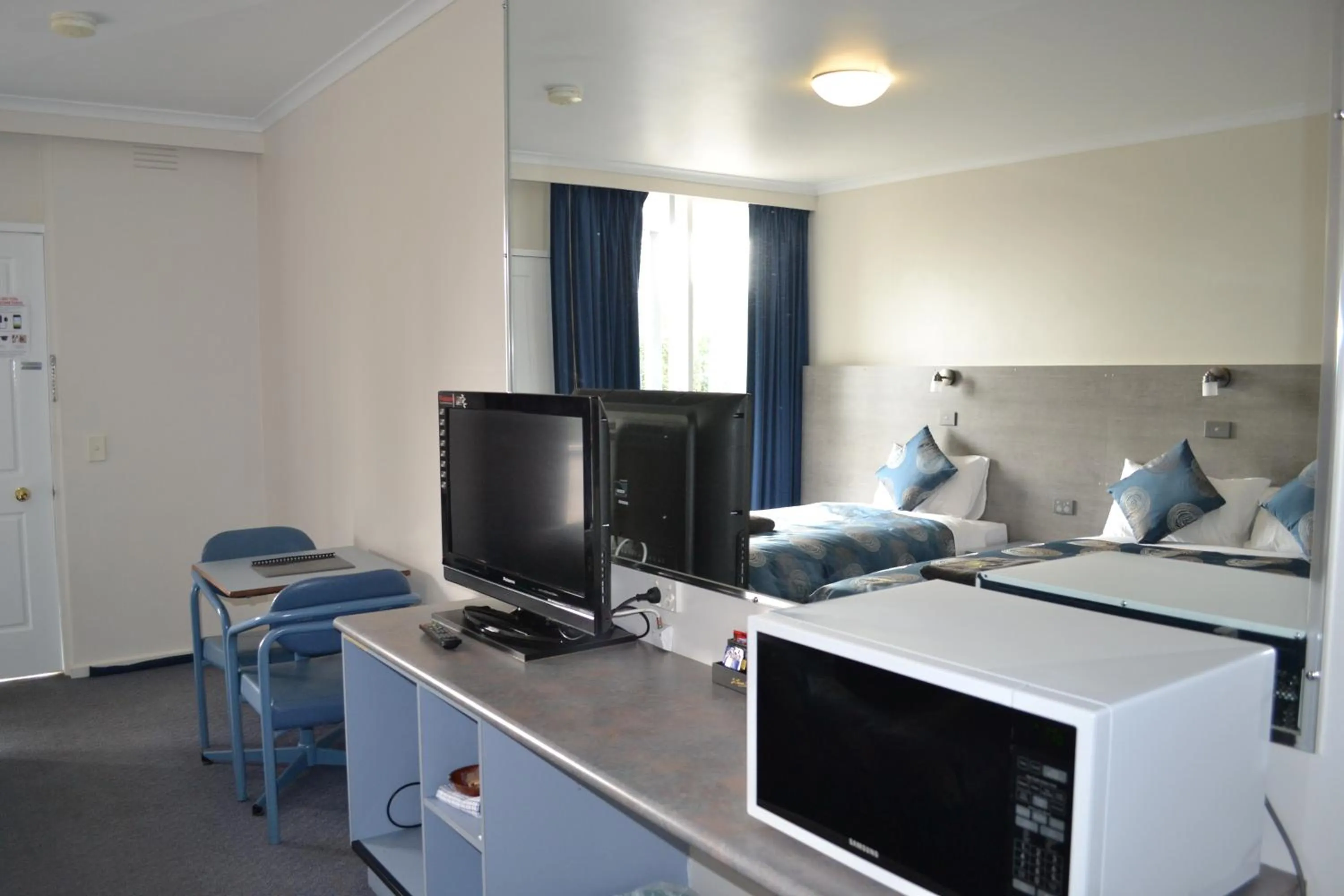 TV and multimedia in Colac Central Motel