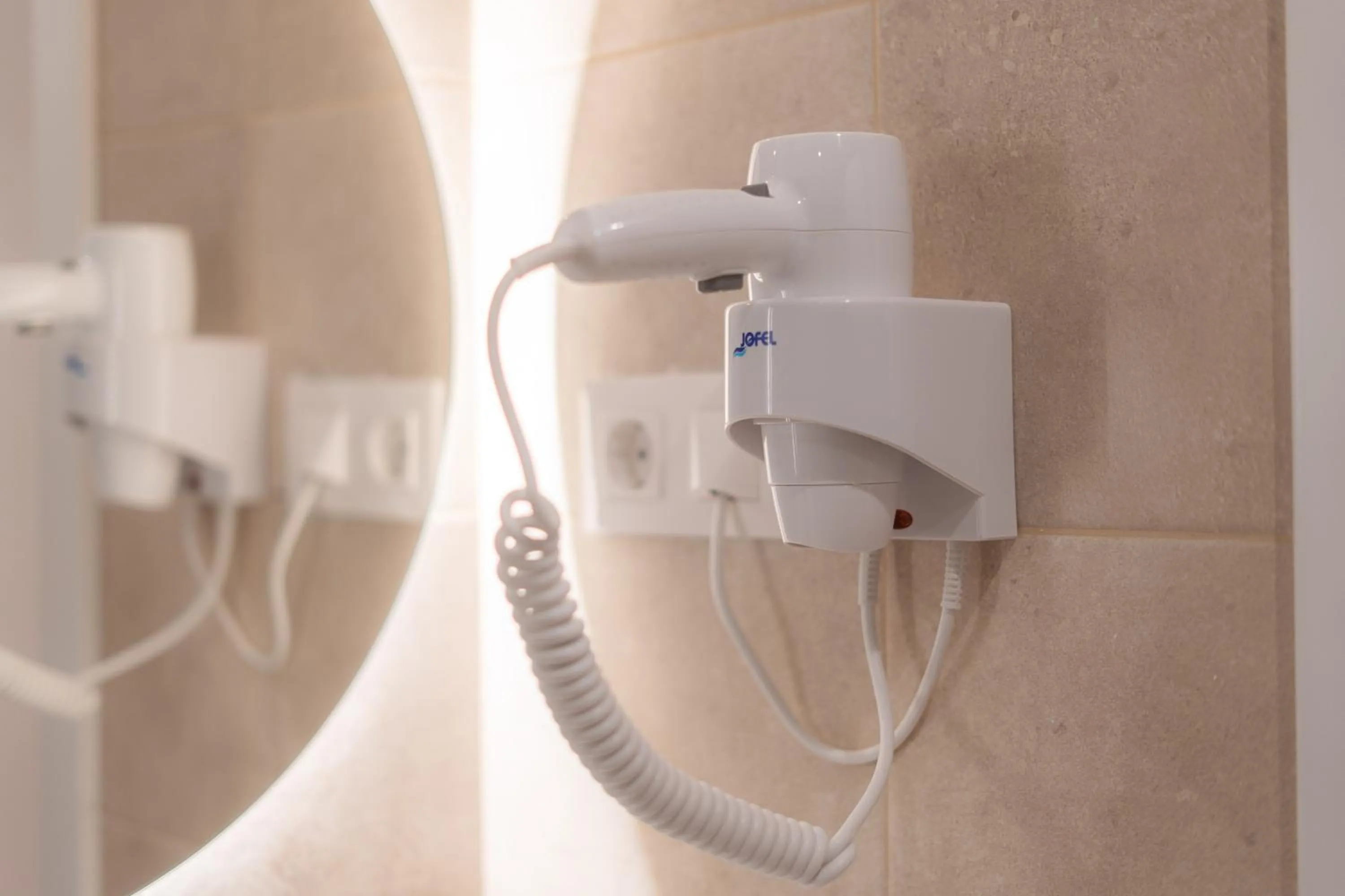 Bathroom in I'M Room Suites Nuevos Ministerios - Bernabeu 'Digital Access'