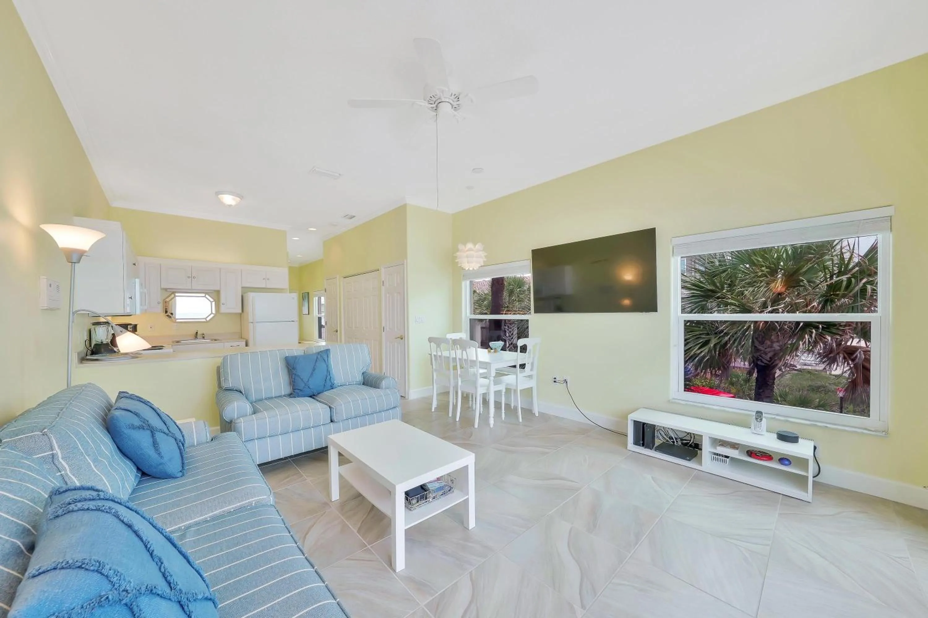 Capri Condo D