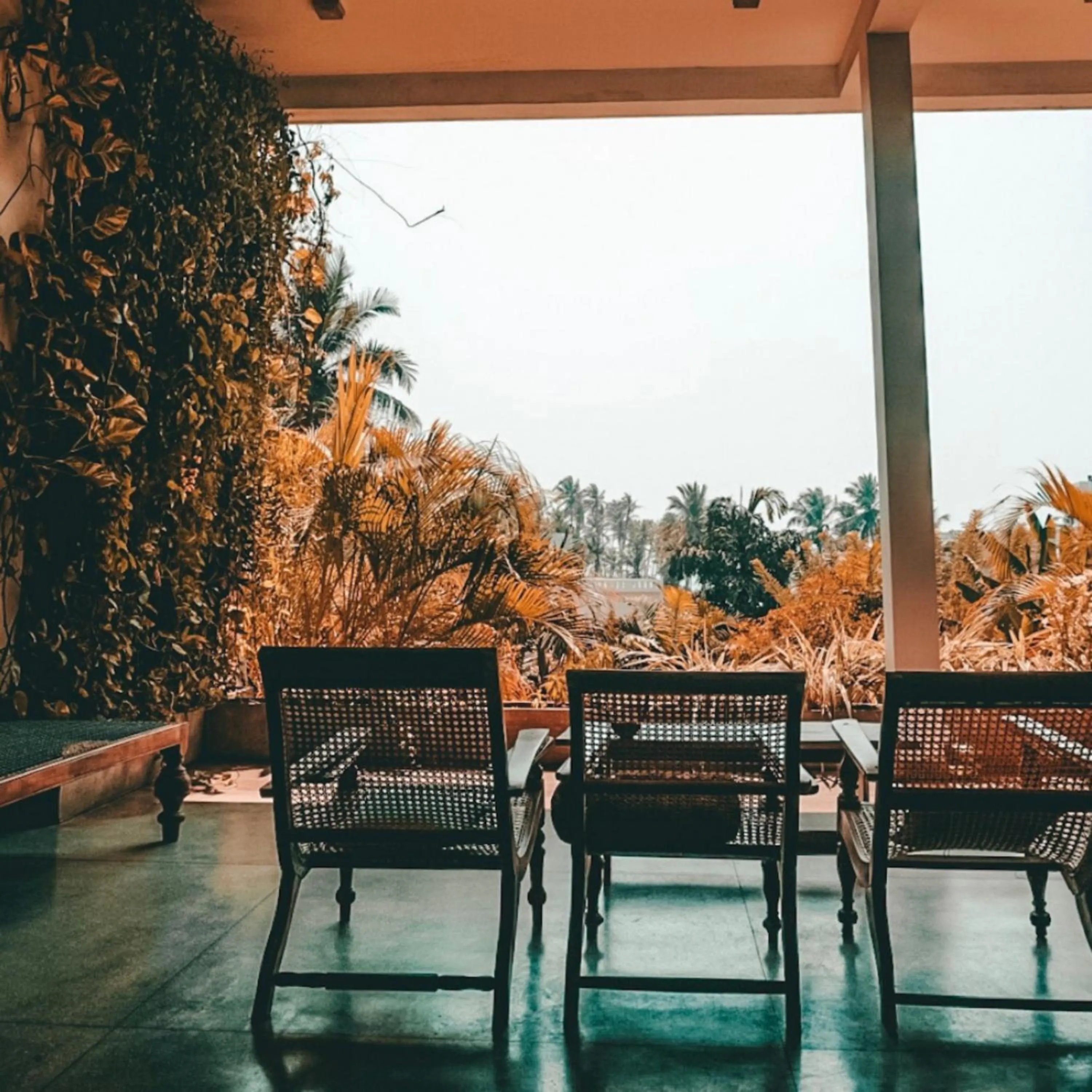 Seating area in Esprit d'Ici Hotel