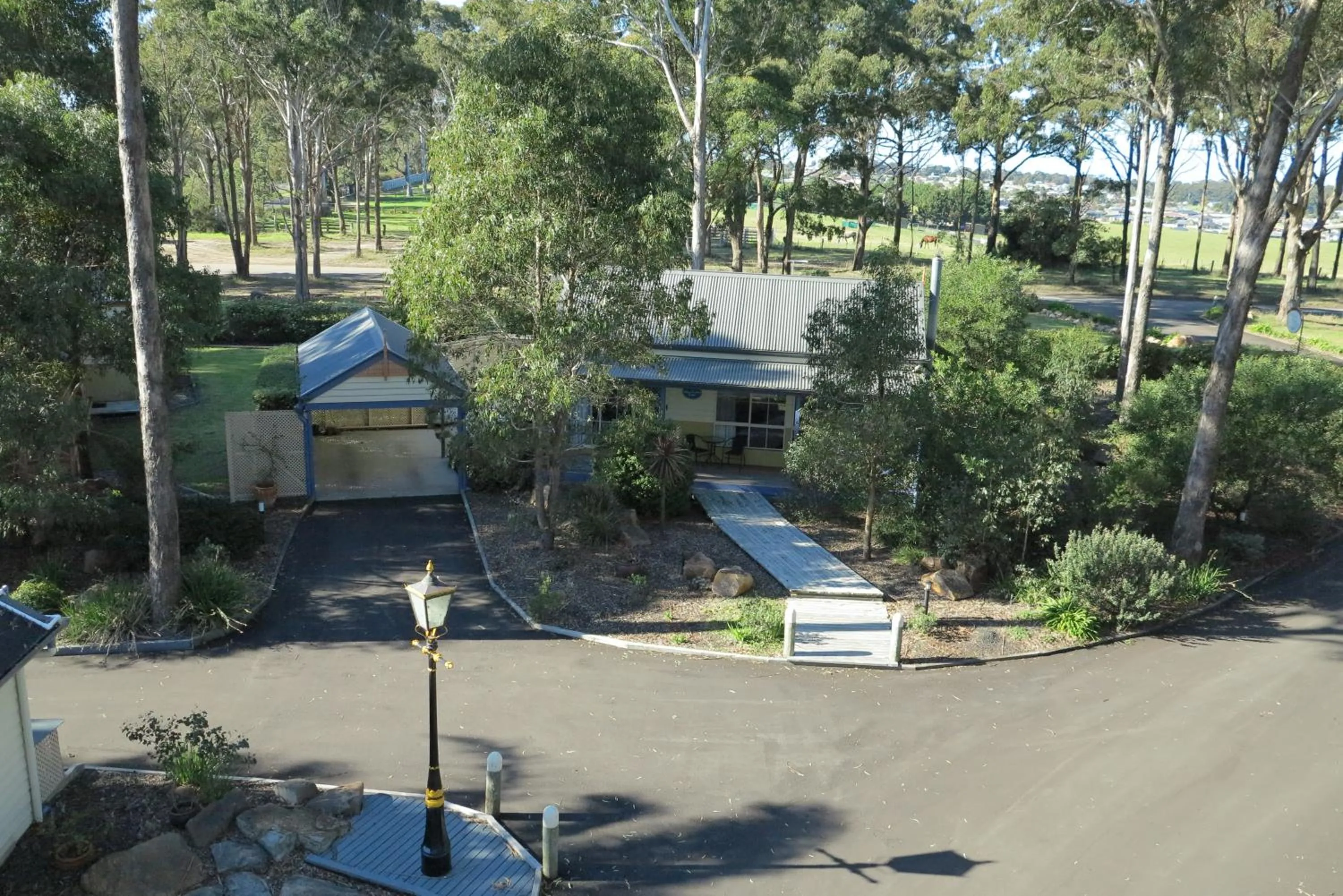 Facade/entrance in Waverley House Cottages