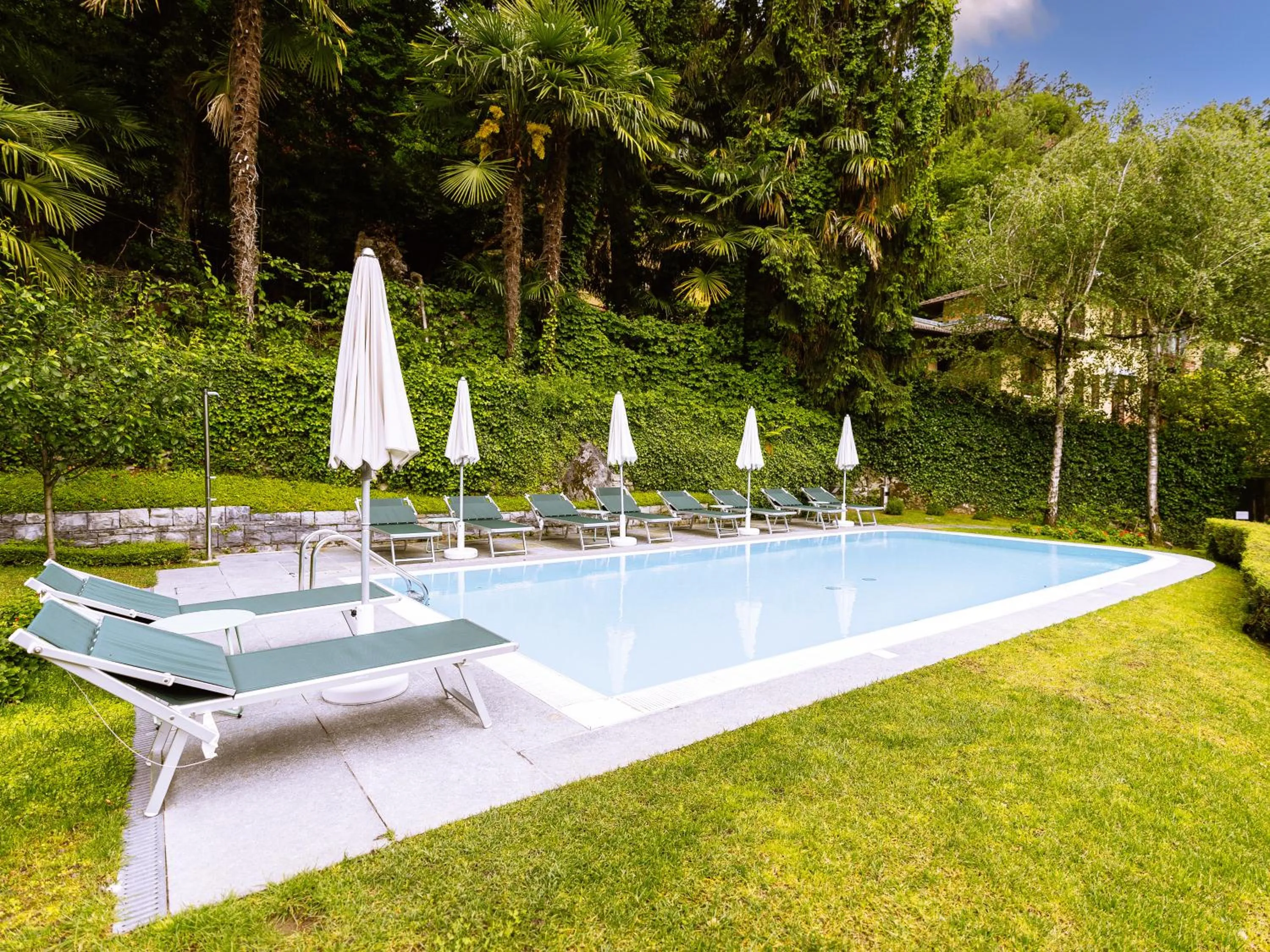 Swimming pool in Domus Plinii 1792 Suites