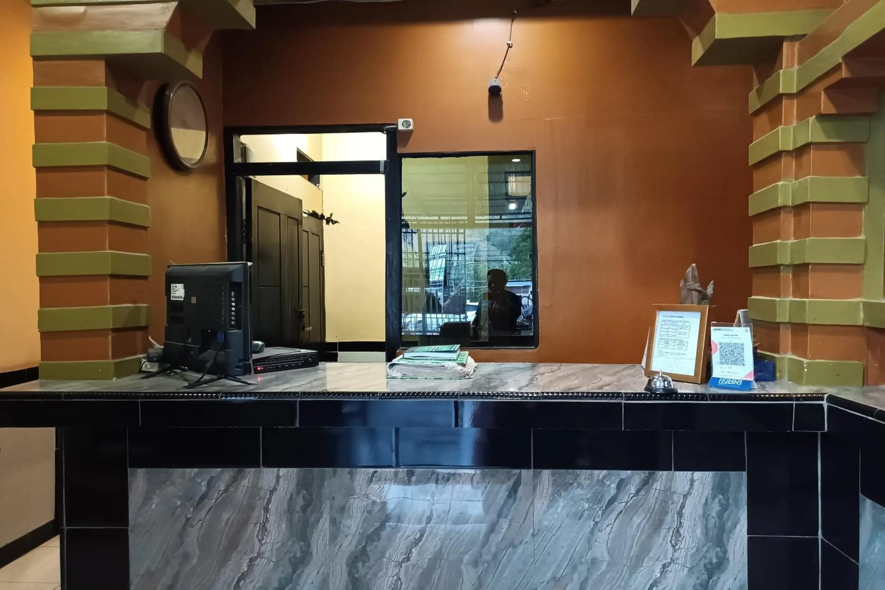 Lobby or reception in OYO 93485 Hotel Kenzie Sentani
