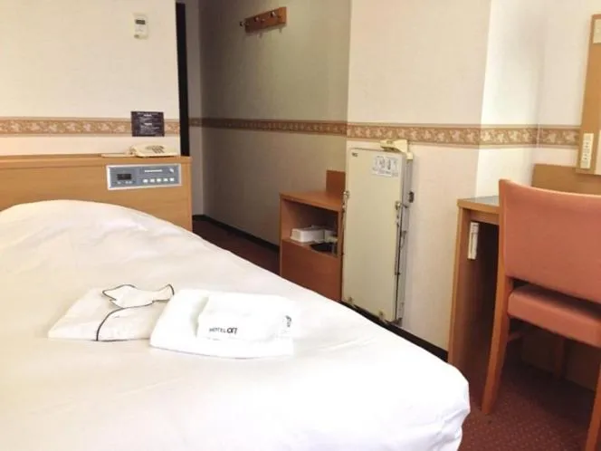 Photo of the whole room, Bed in Hotel Alpha-One Tsuruga Bypass